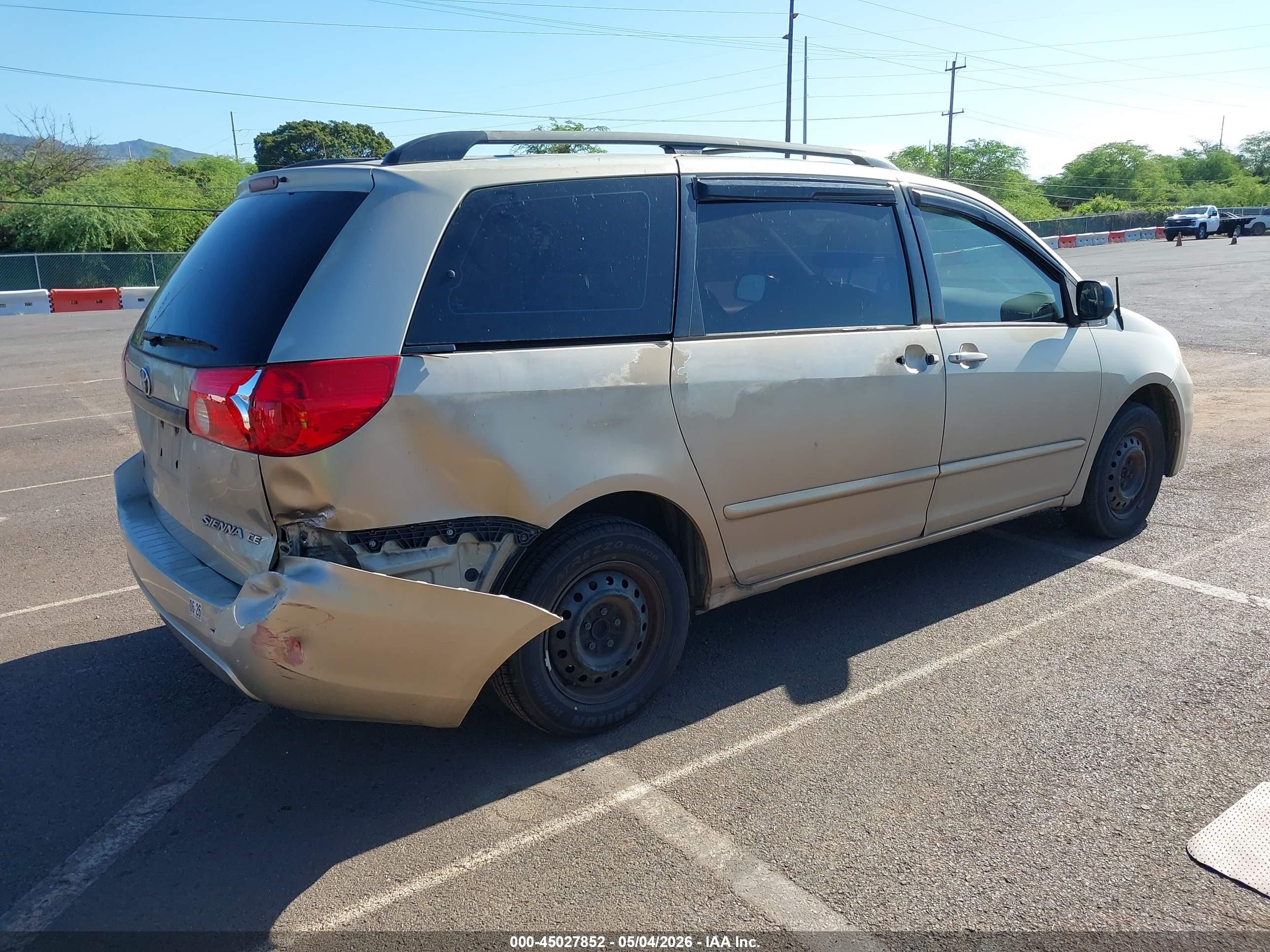 2006 Toyota Sienna Le Серебряный vin: 5TDZA23C16S399092