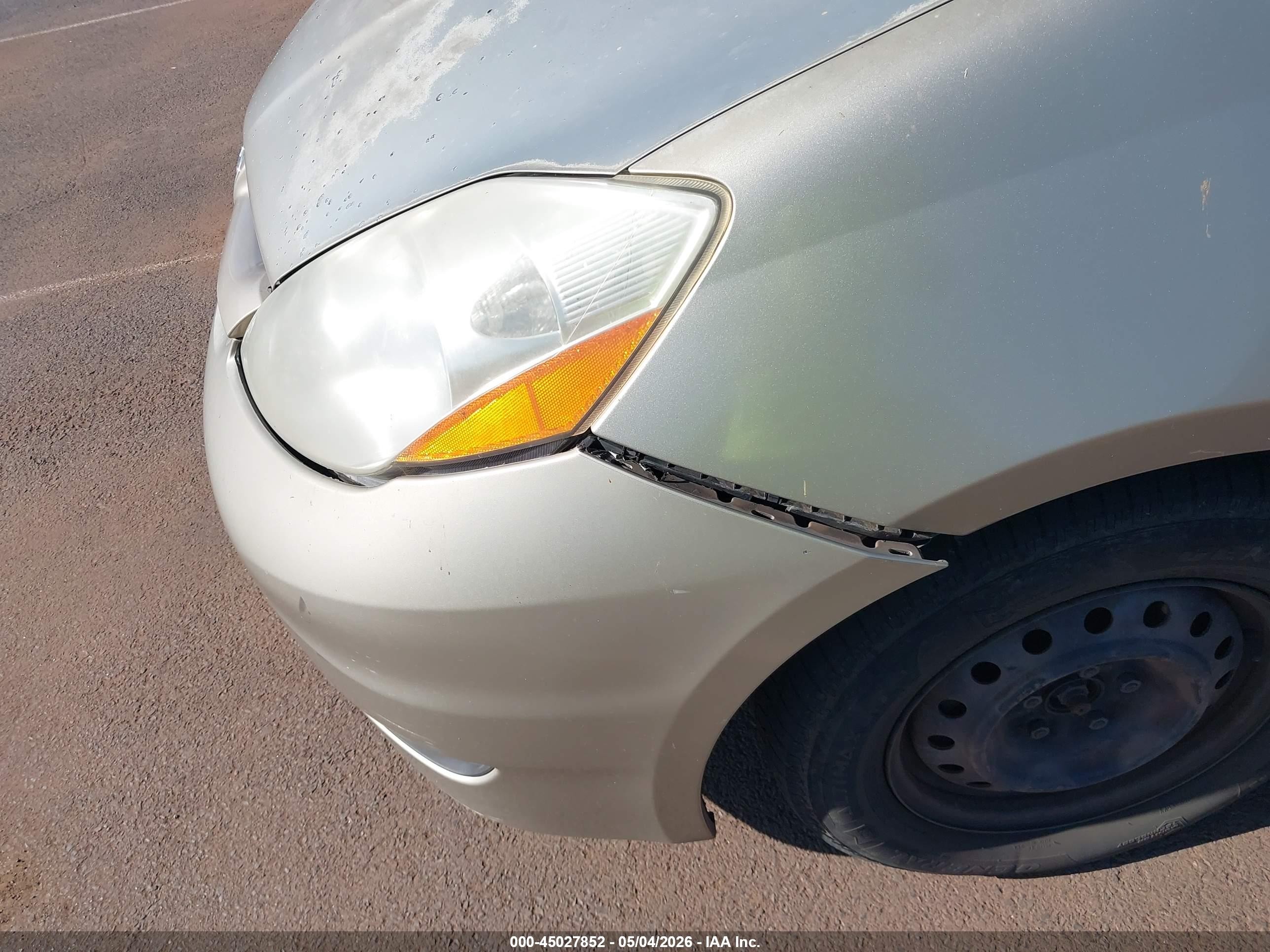 2006 Toyota Sienna Le Серебряный vin: 5TDZA23C16S399092