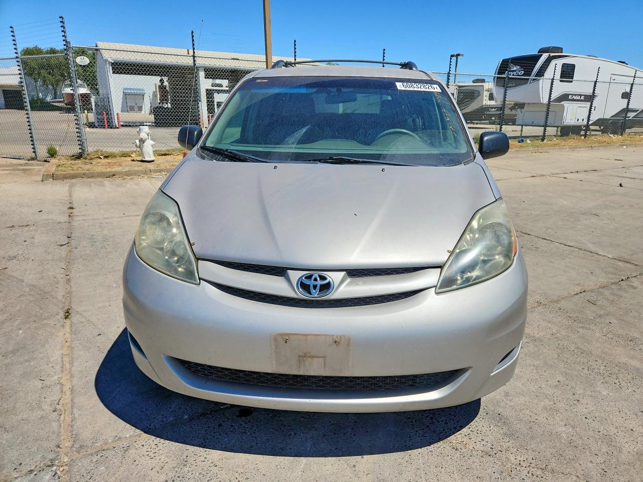 2006 Toyota Sienna Le 8 Passenger Silver vin: 5TDZA23C16S421236
