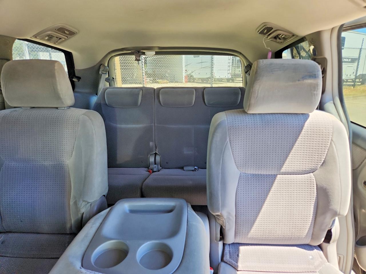 2006 Toyota Sienna Le 8 Passenger Silver vin: 5TDZA23C16S421236