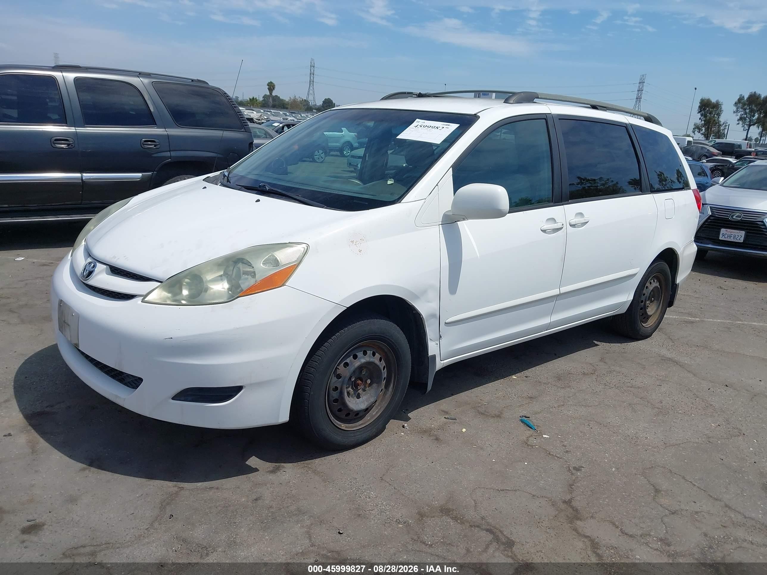 2006 Toyota Sienna Le White vin: 5TDZA23C16S445892