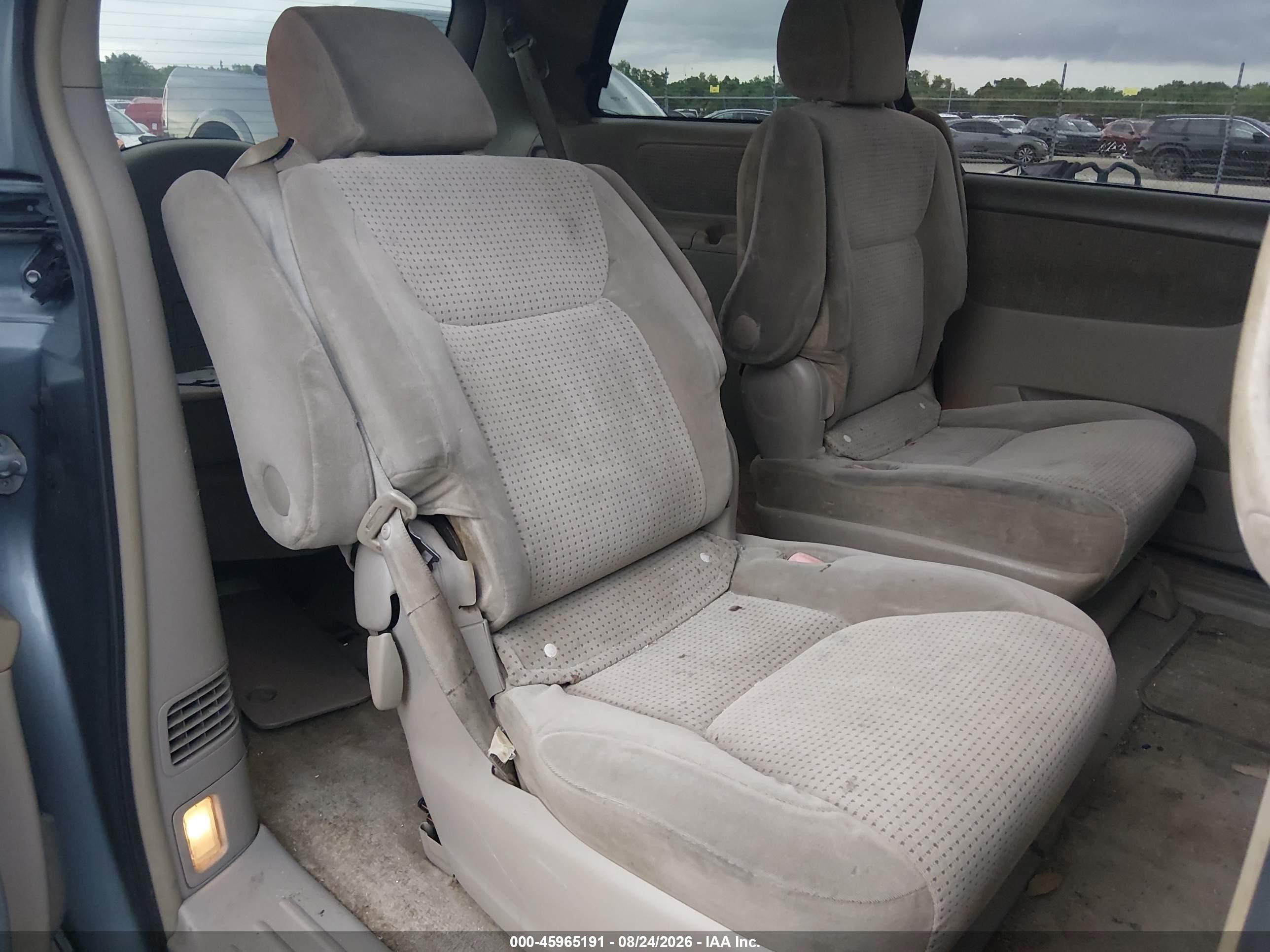 2006 Toyota Sienna Le Light Blue vin: 5TDZA23C16S460683