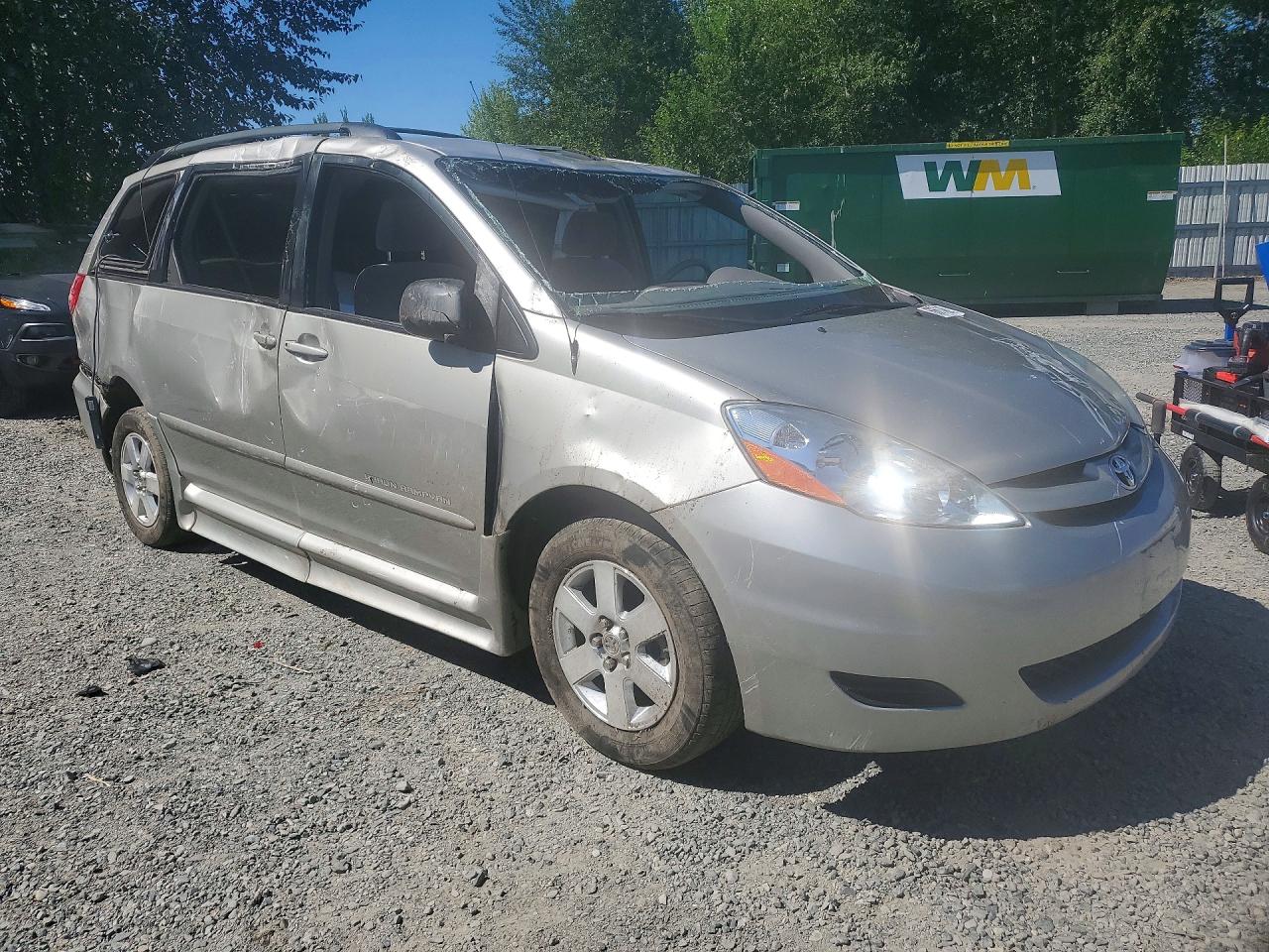 2006 Toyota Sienna Le 8 Passenger Silver vin: 5TDZA23C16S460974