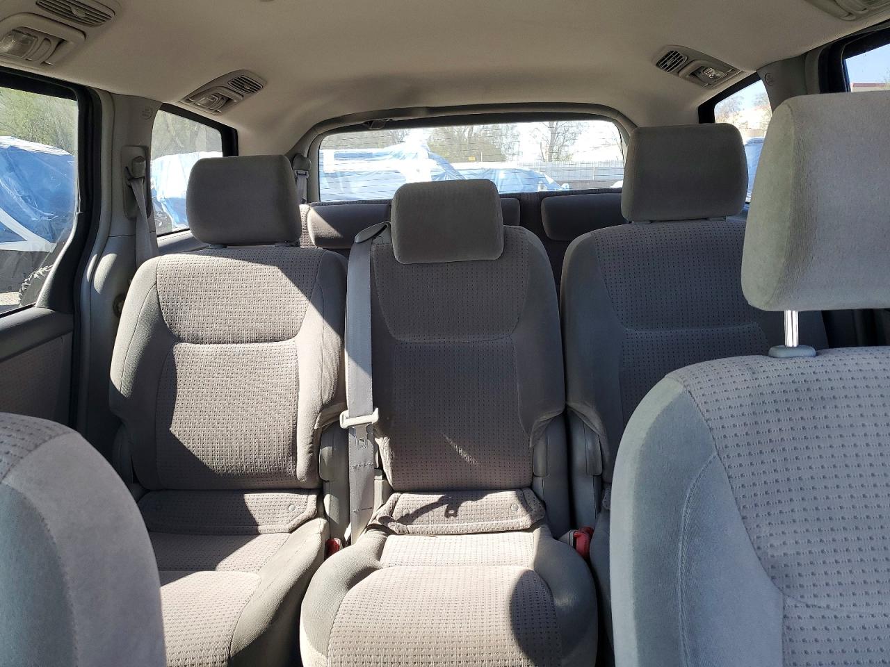 2006 Toyota Sienna Le 8 Passenger Blue vin: 5TDZA23C16S538623