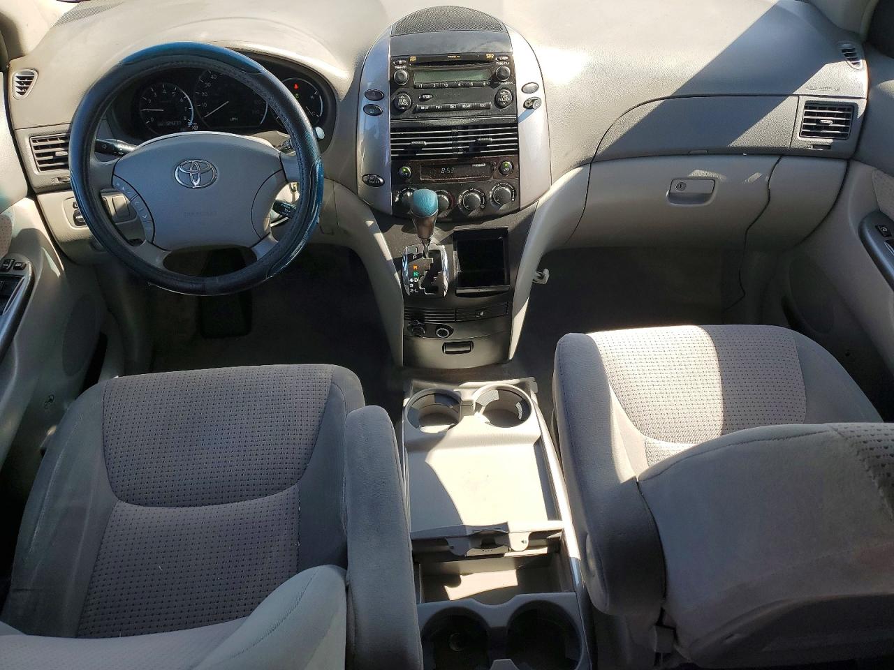 2006 Toyota Sienna Le 8 Passenger Blue vin: 5TDZA23C16S538623
