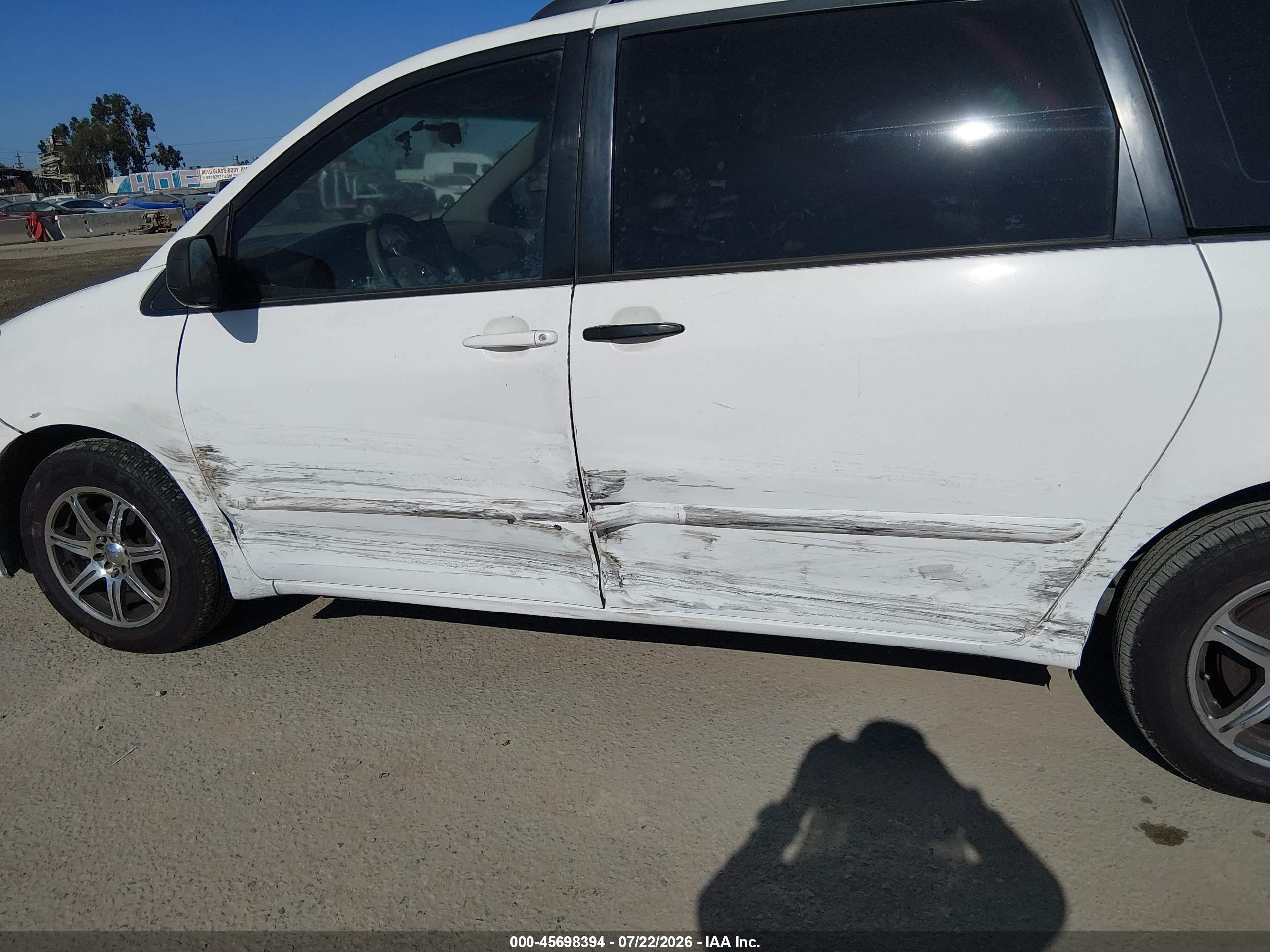 2006 Toyota Sienna Ce White vin: 5TDZA23C16S546303