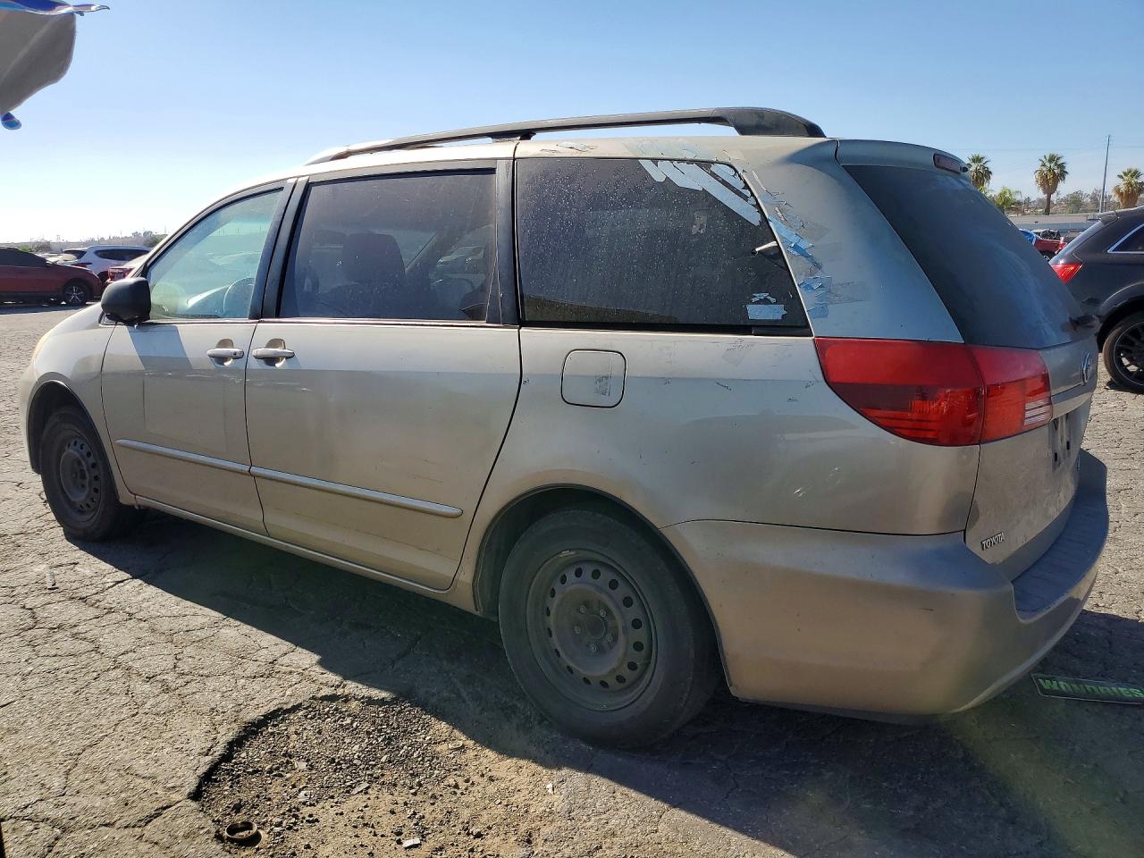 2004 Toyota Sienna Le 8 Passenger Gold vin: 5TDZA23C24S056045