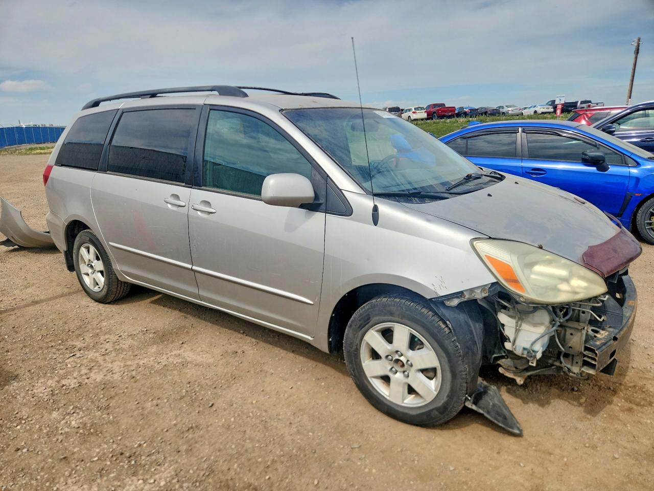 2004 Toyota Sienna Ce 7 Passenger Silver vin: 5TDZA23C24S059561