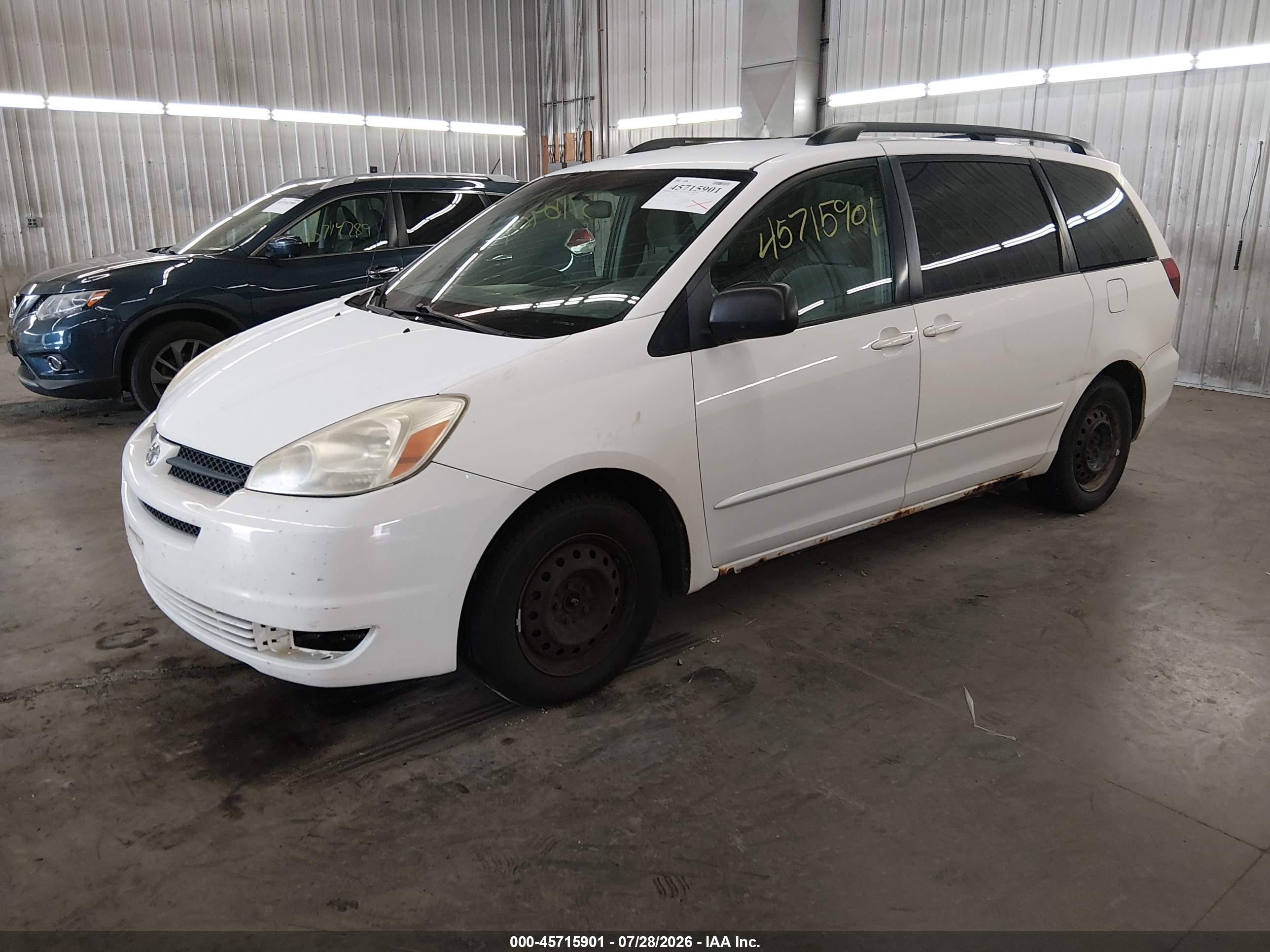 2005 Toyota Sienna Le Белый vin: 5TDZA23C25S236899
