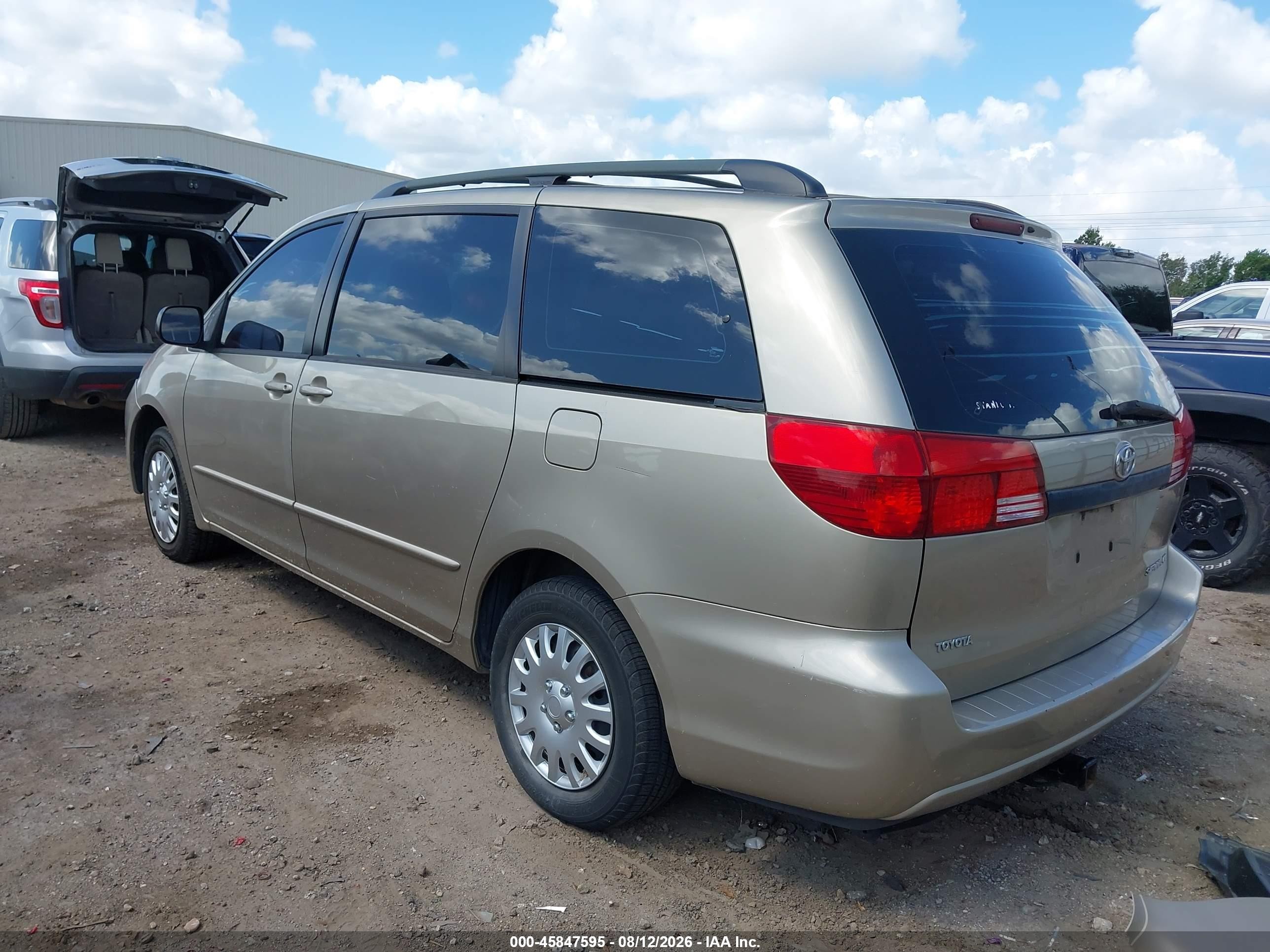 2005 Toyota Sienna Ce Brown vin: 5TDZA23C25S251807