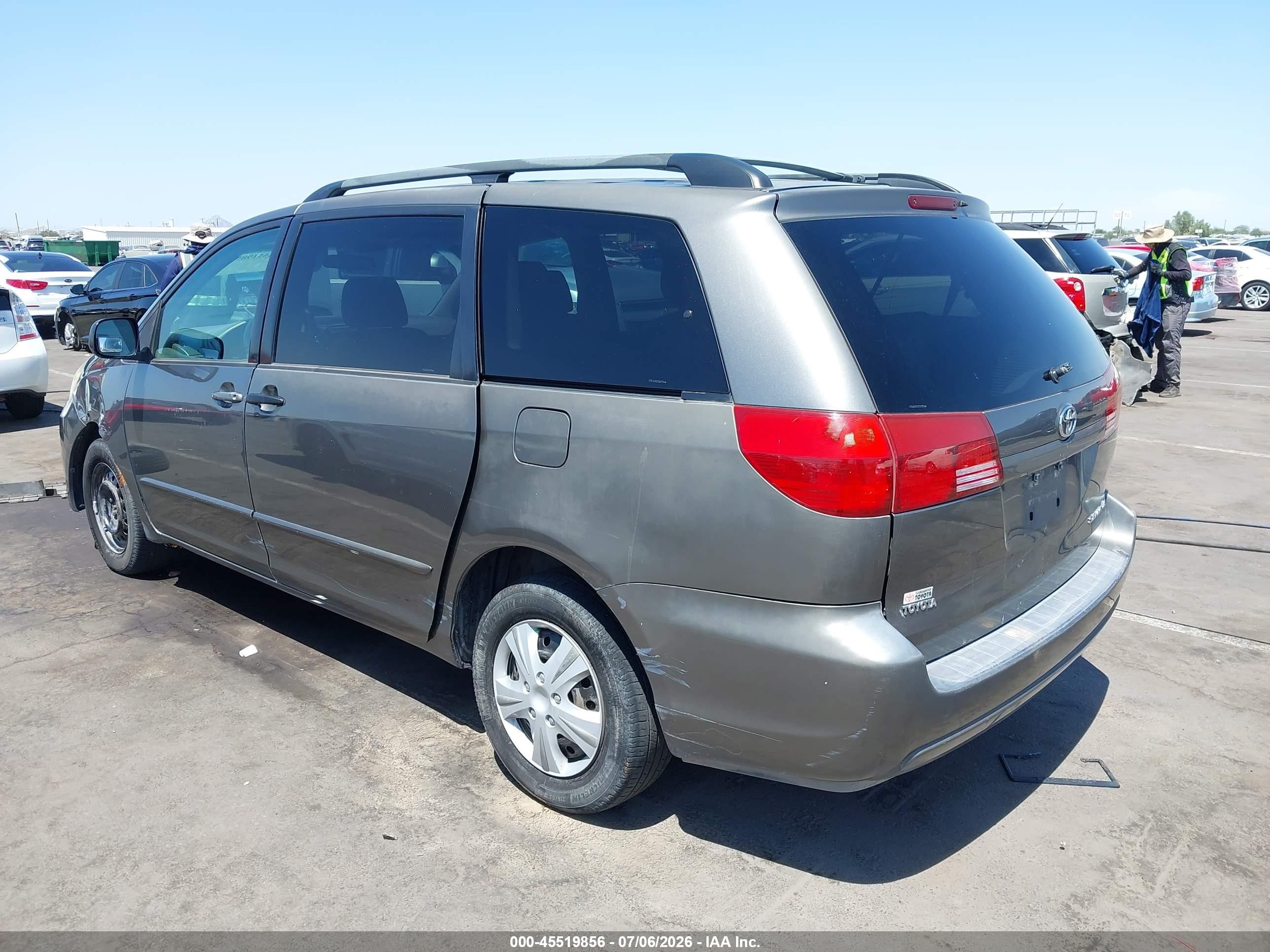 2005 Toyota Sienna Le Gray vin: 5TDZA23C25S277548