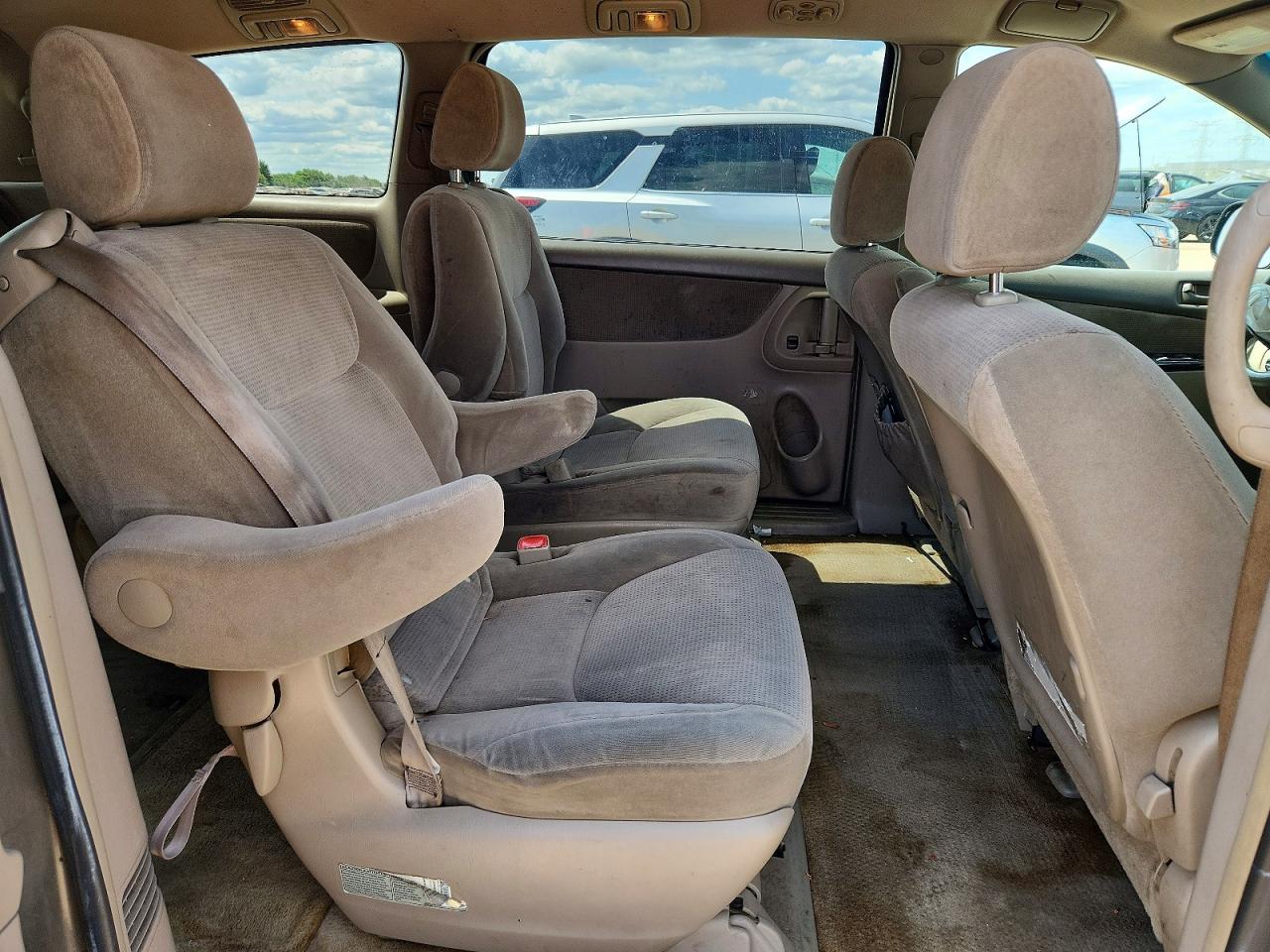 2005 Toyota Sienna Le 7 Passenger Tan vin: 5TDZA23C25S279395