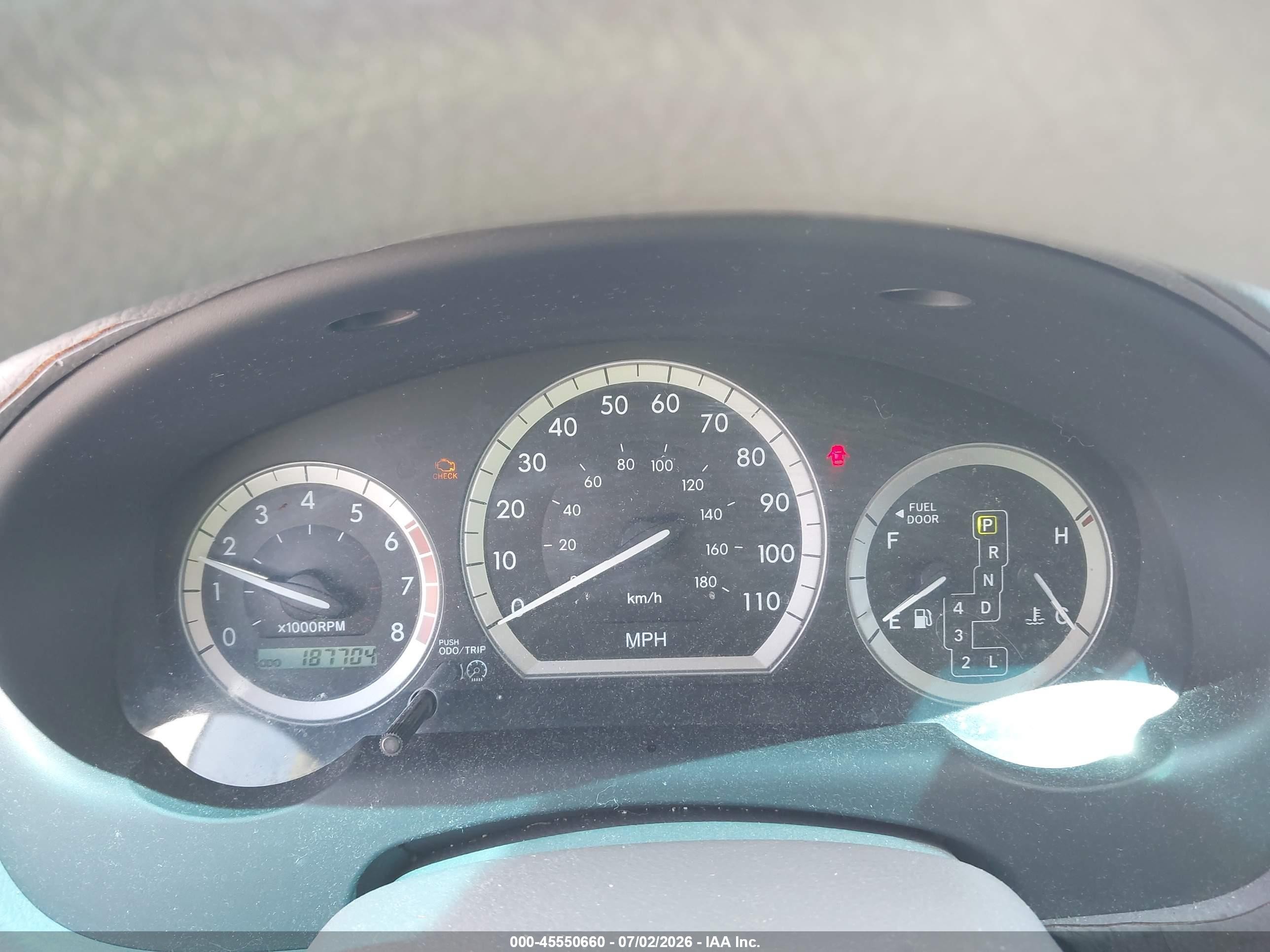 2005 Toyota Sienna Le Серебряный vin: 5TDZA23C25S285052
