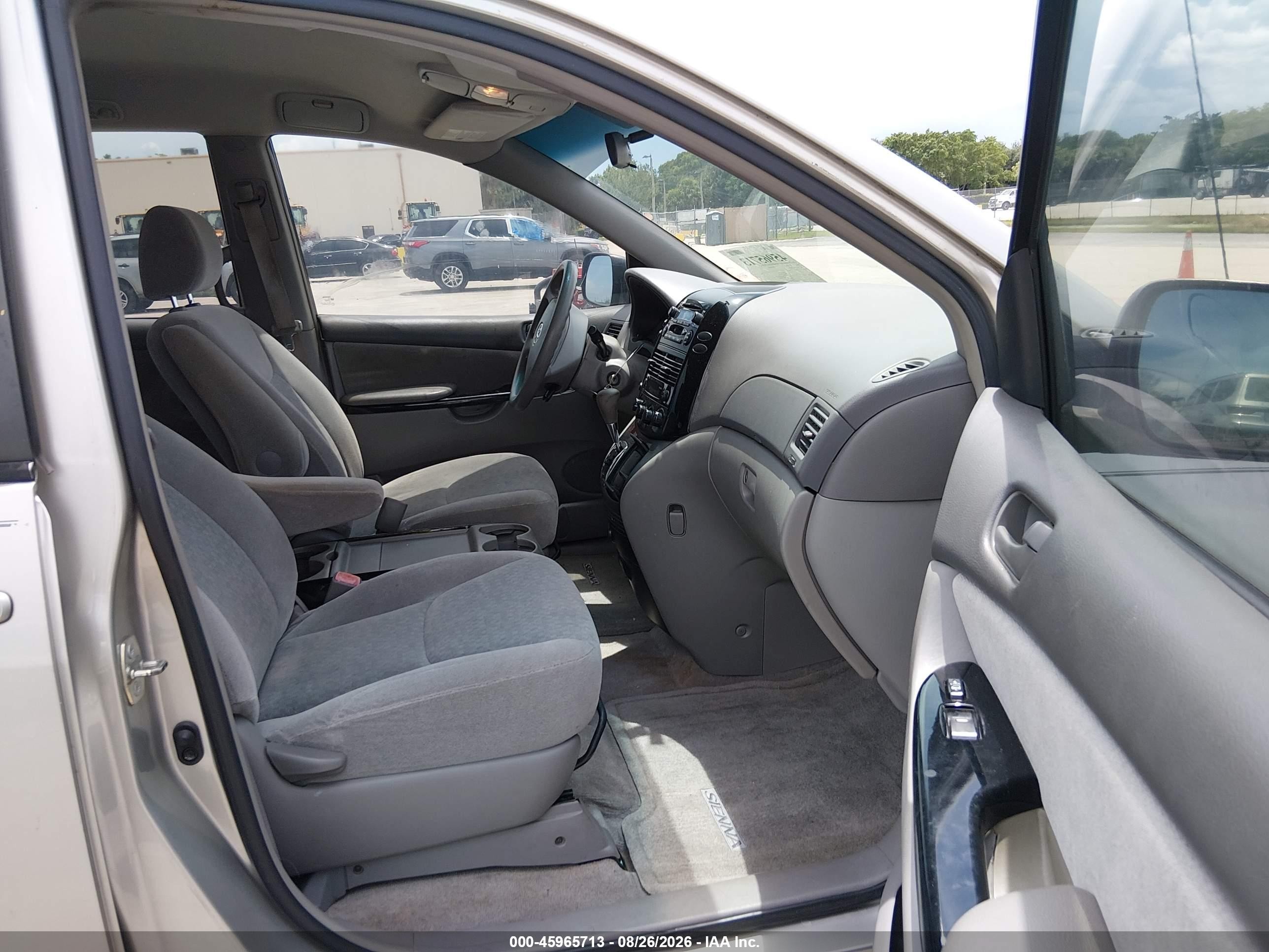 2005 Toyota Sienna Ce Silver vin: 5TDZA23C25S313111