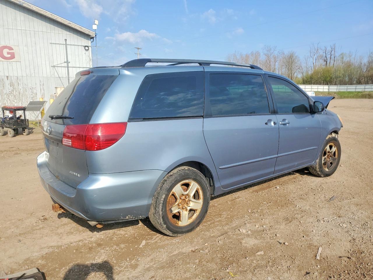 2005 Toyota Sienna Ce 7 Passenger Blue vin: 5TDZA23C25S384566