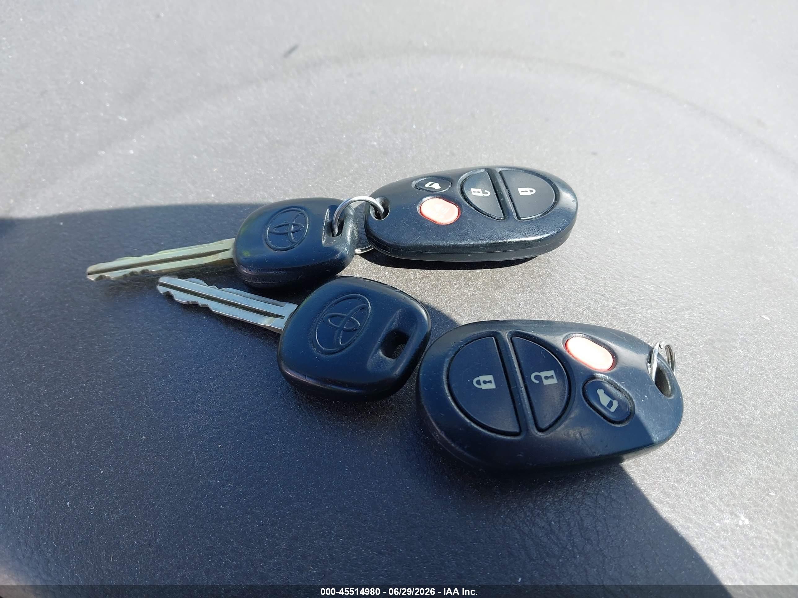 2006 Toyota Sienna Le Silver vin: 5TDZA23C26S419981