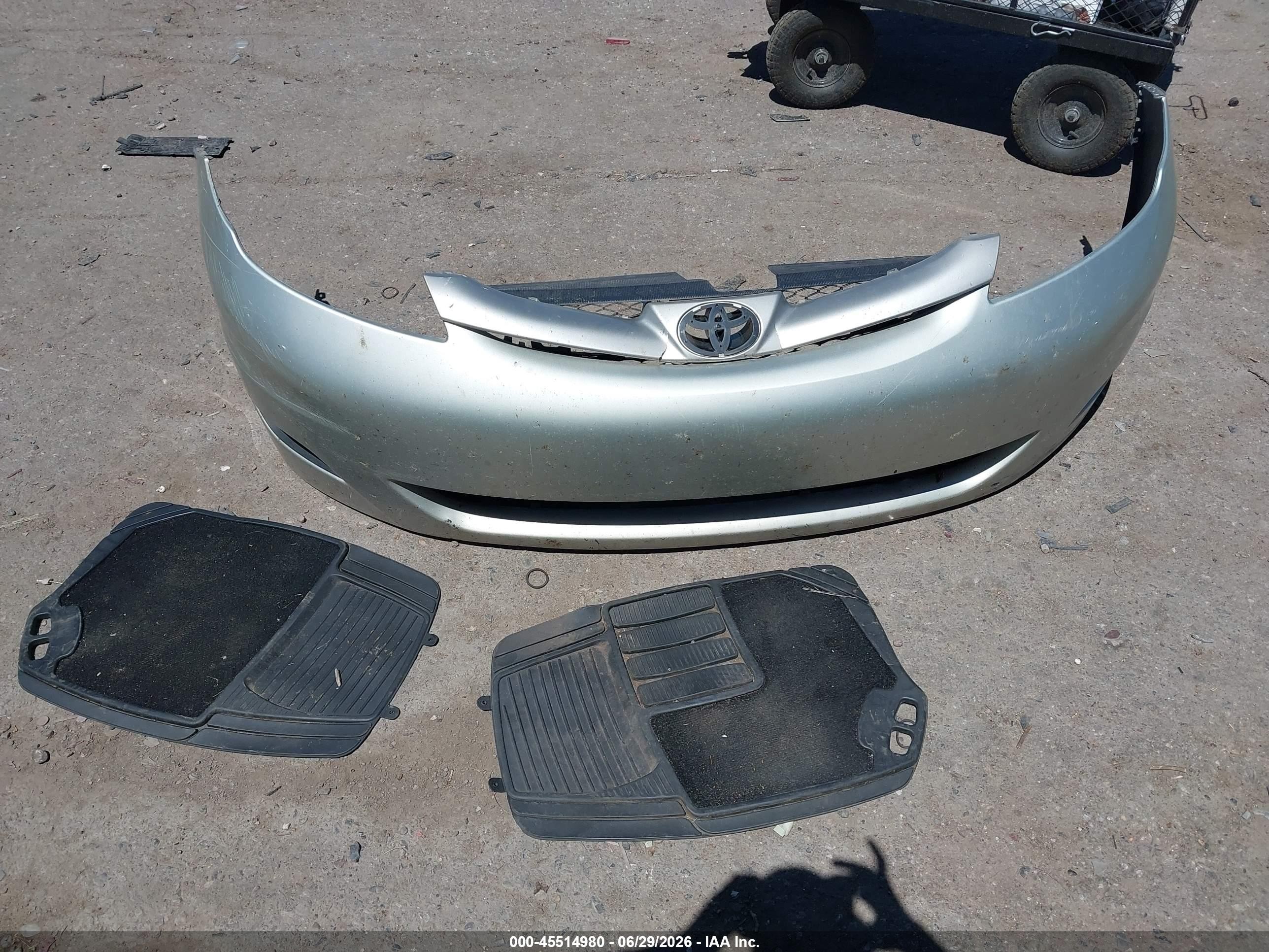 2006 Toyota Sienna Le Silver vin: 5TDZA23C26S419981