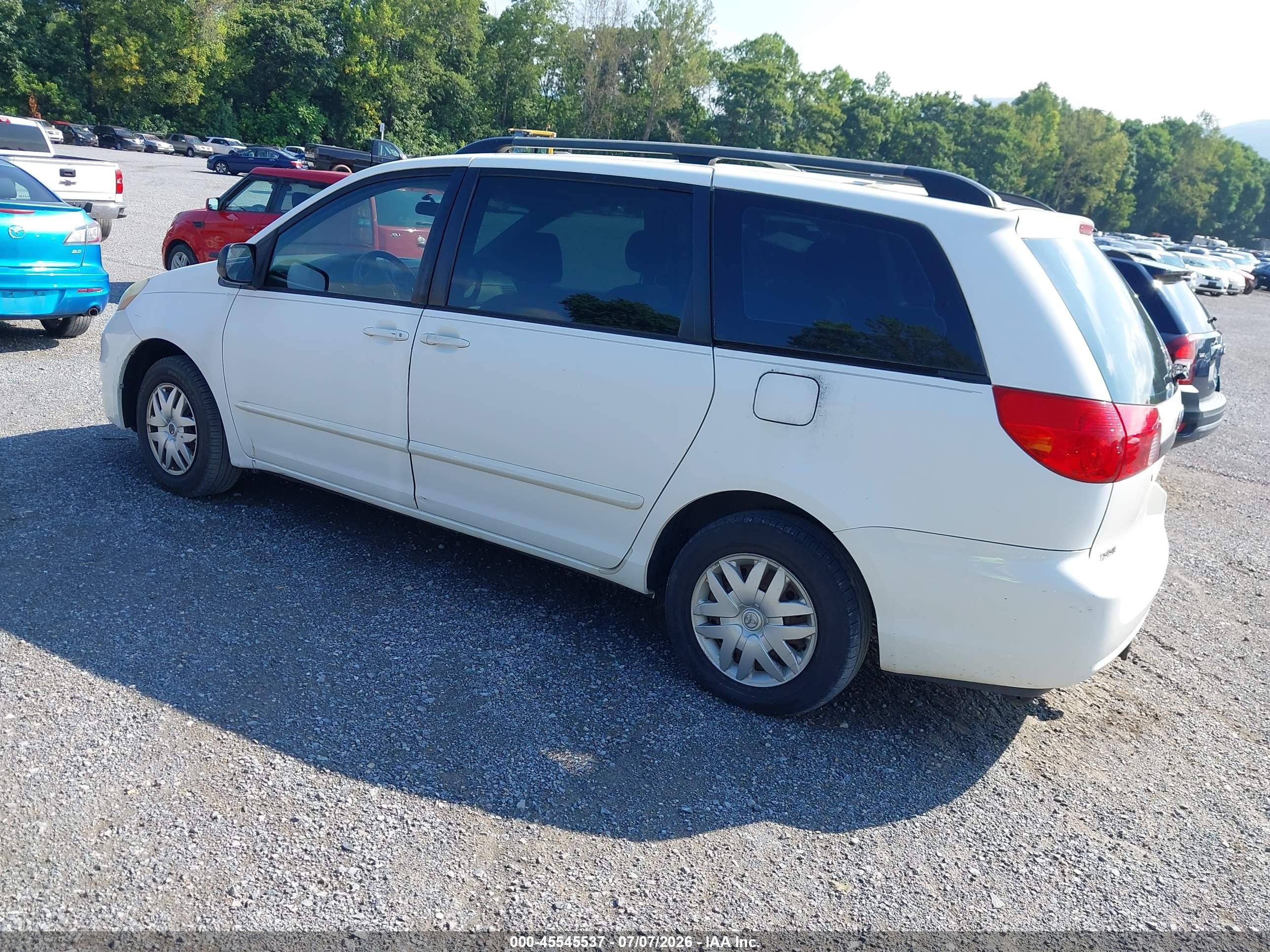 2006 Toyota Sienna Ce White vin: 5TDZA23C26S450129