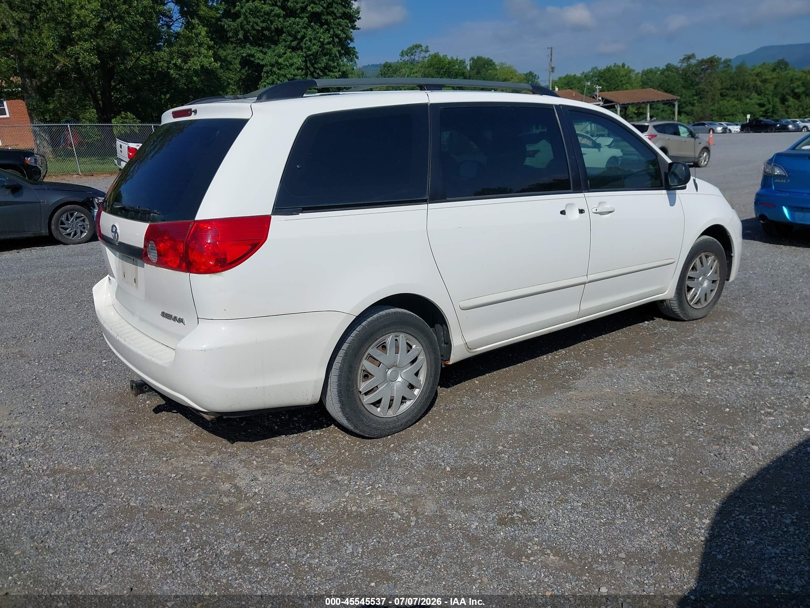 2006 Toyota Sienna Ce White vin: 5TDZA23C26S450129