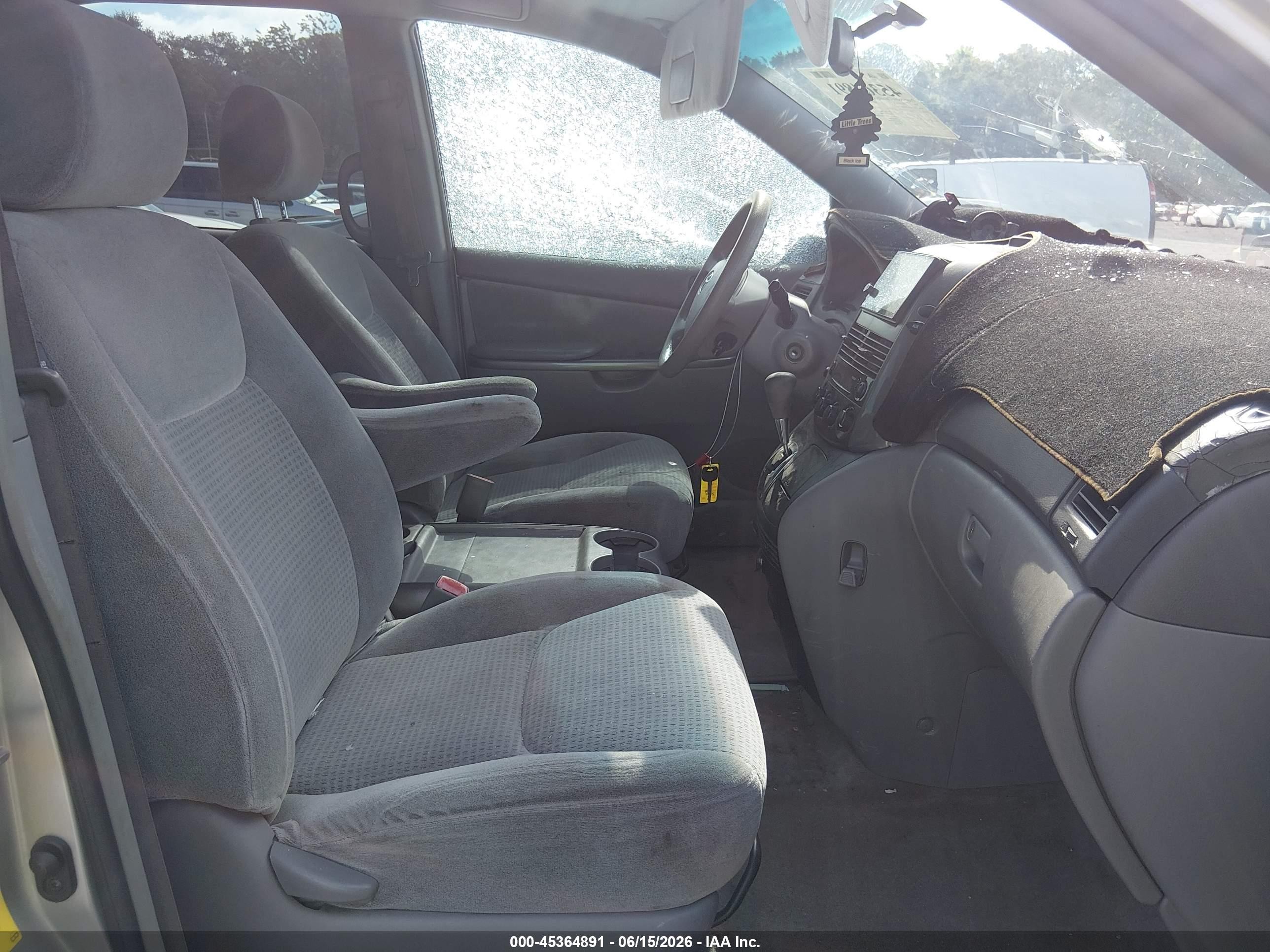 2006 Toyota Sienna Ce Silver vin: 5TDZA23C26S546357