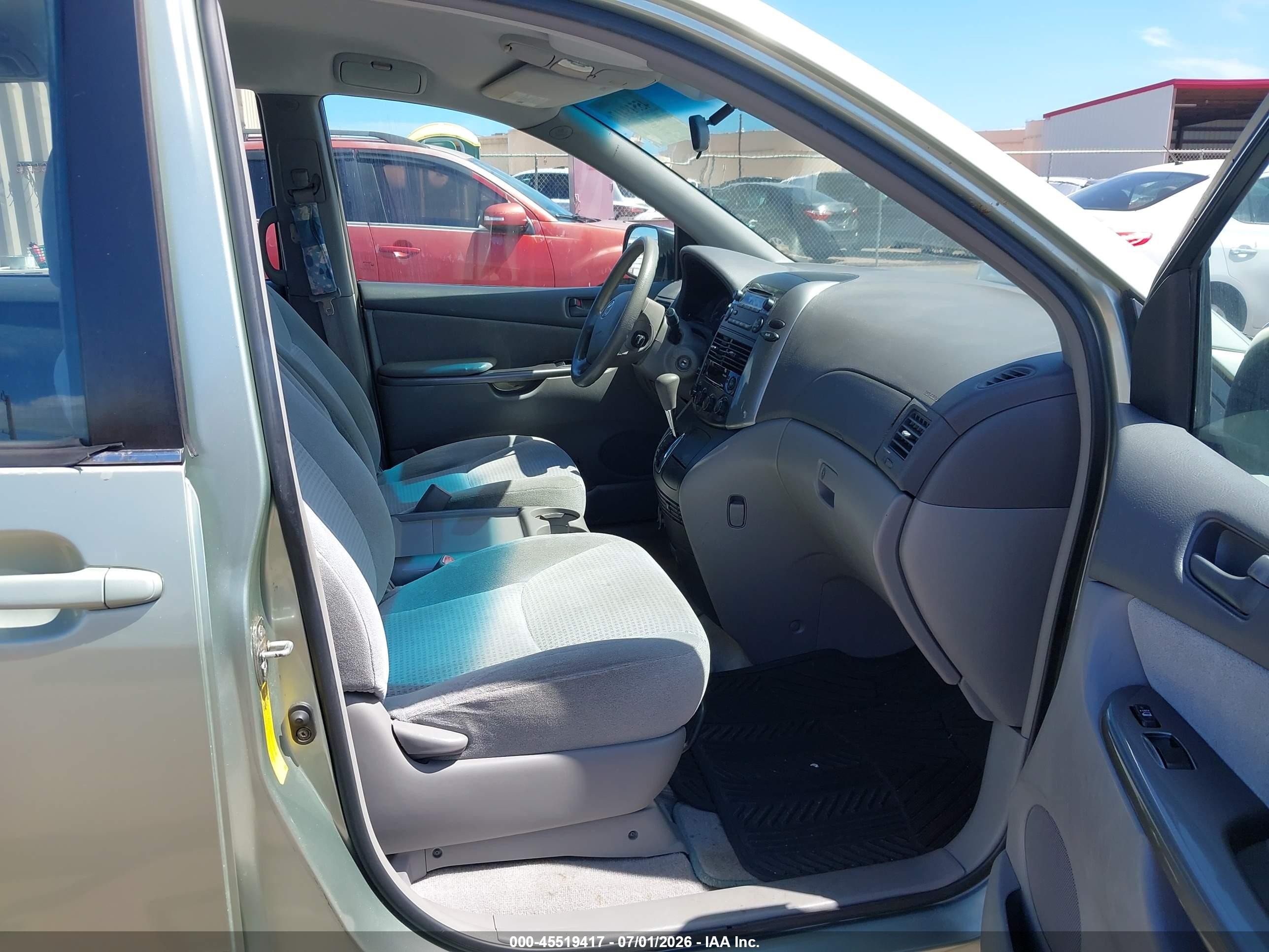 2006 Toyota Sienna Le Green vin: 5TDZA23C26S573851