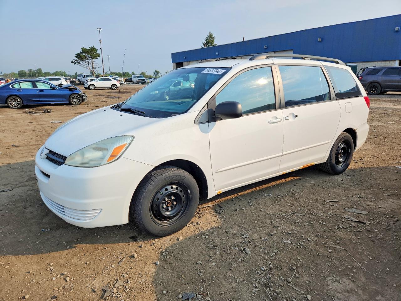 2004 Toyota Sienna Ce 7 Passenger White vin: 5TDZA23C34S025483