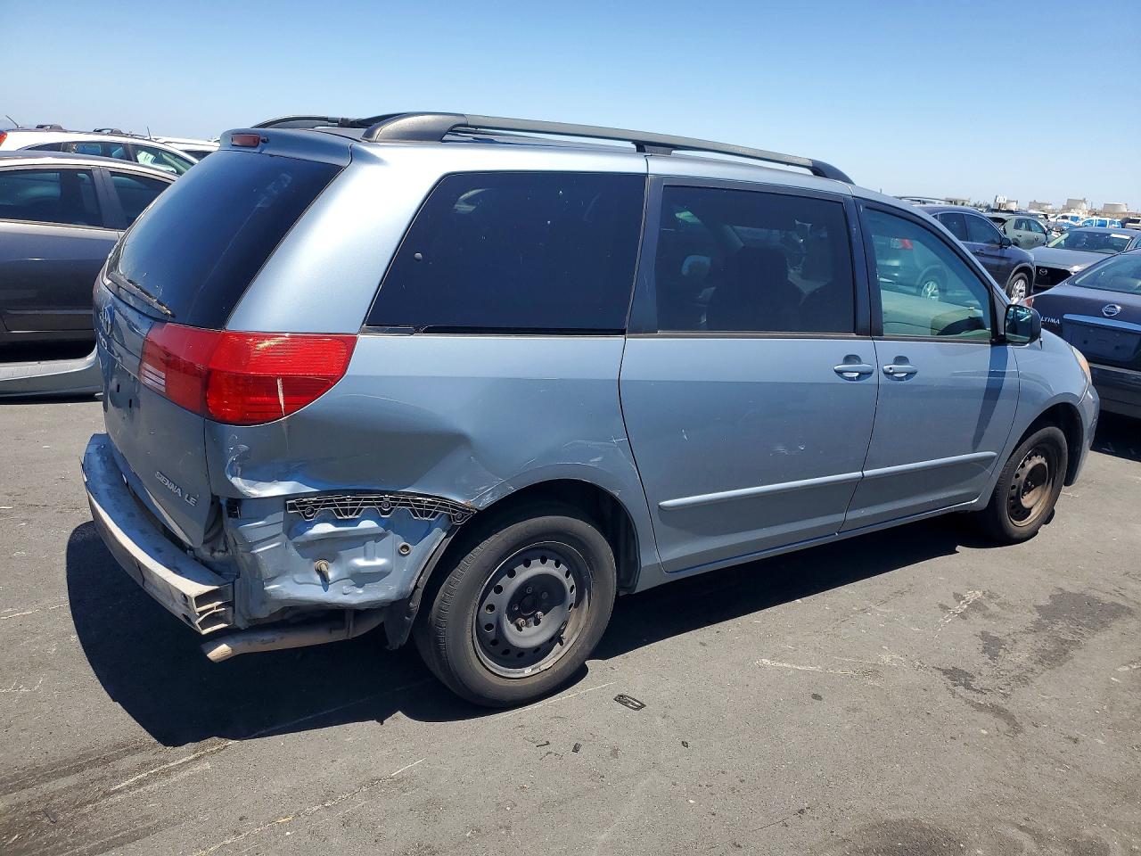 2004 Toyota Sienna Le 7 Passenger Blue vin: 5TDZA23C34S130461