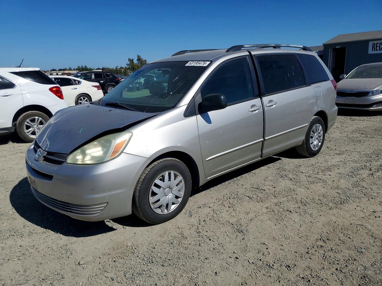 2004 Toyota Sienna Le 8 Passenger Silver vin: 5TDZA23C34S131044