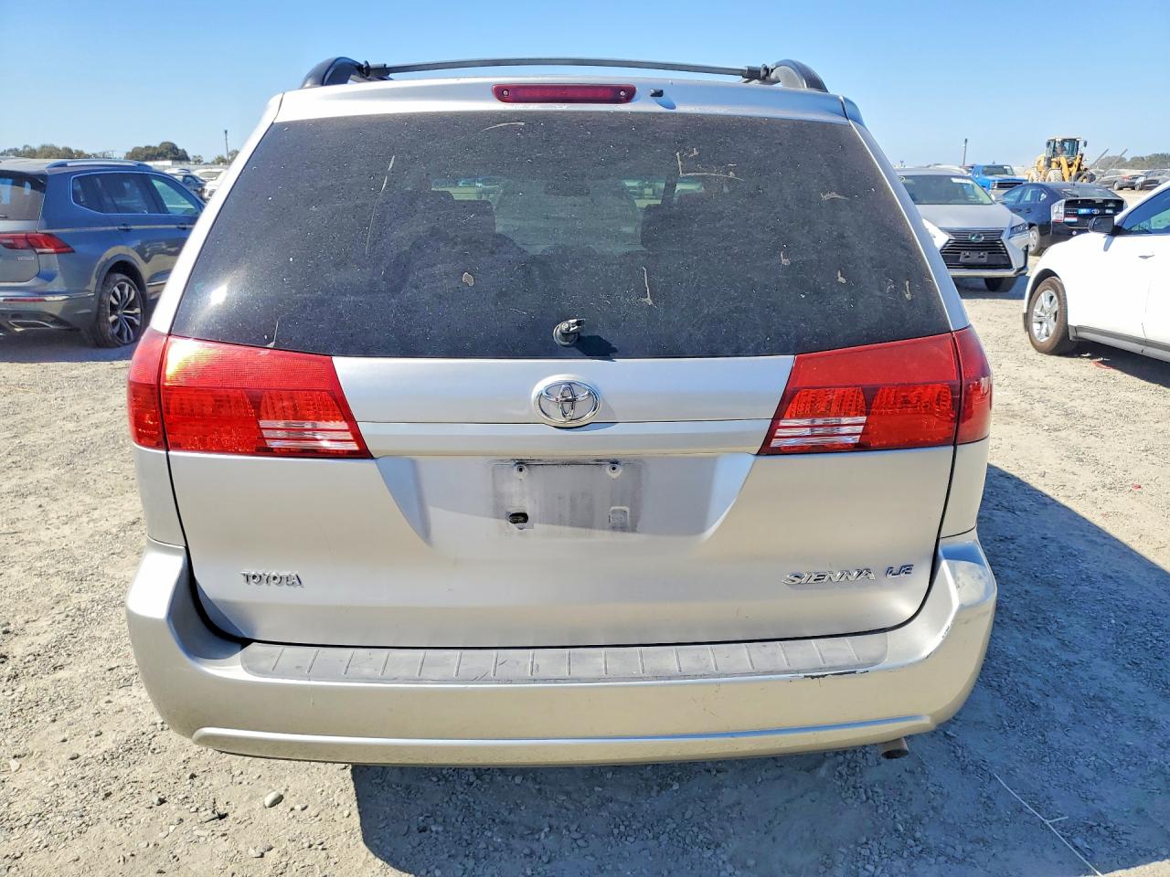2004 Toyota Sienna Le 8 Passenger Silver vin: 5TDZA23C34S131044