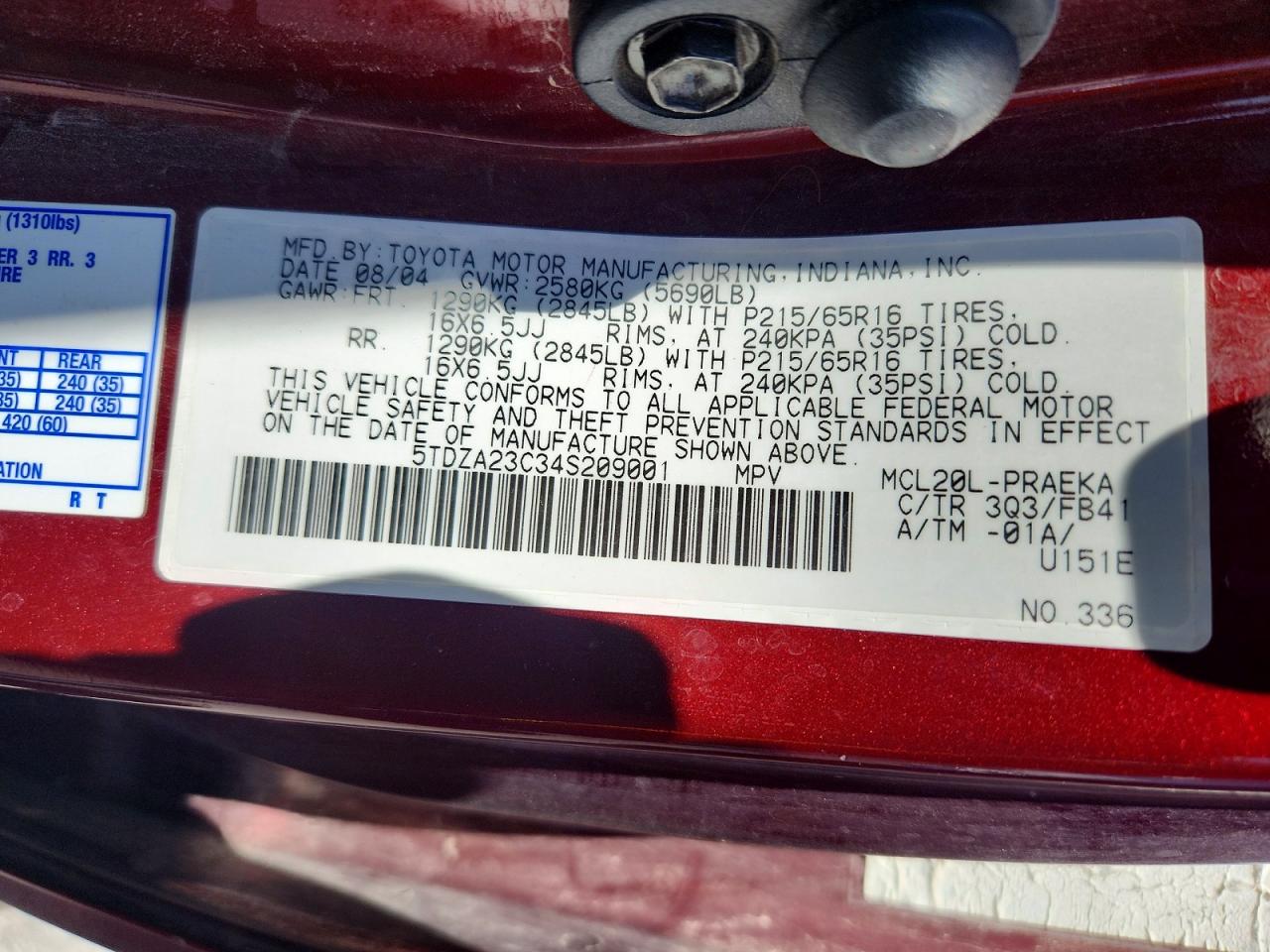 2004 Toyota Sienna Le 8 Passenger Бордовый vin: 5TDZA23C34S209001