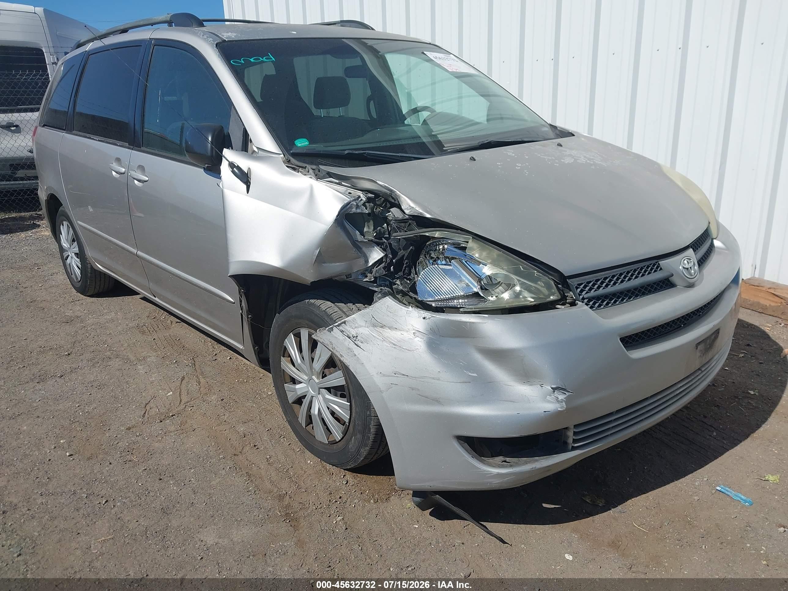 2004 Toyota Sienna Le Silver vin: 5TDZA23C34S214151