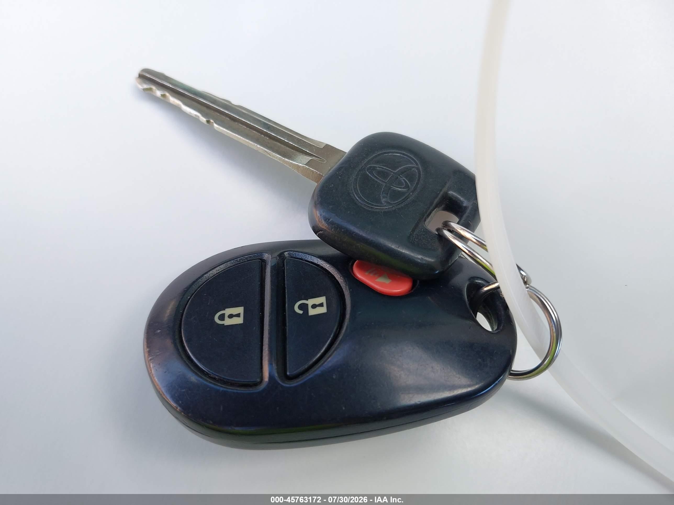 2005 Toyota Sienna Ce Серебряный vin: 5TDZA23C35S251086