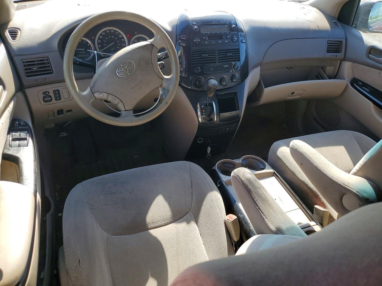 2005 Toyota Sienna Le 7 Passenger Burgundy vin: 5TDZA23C35S264694