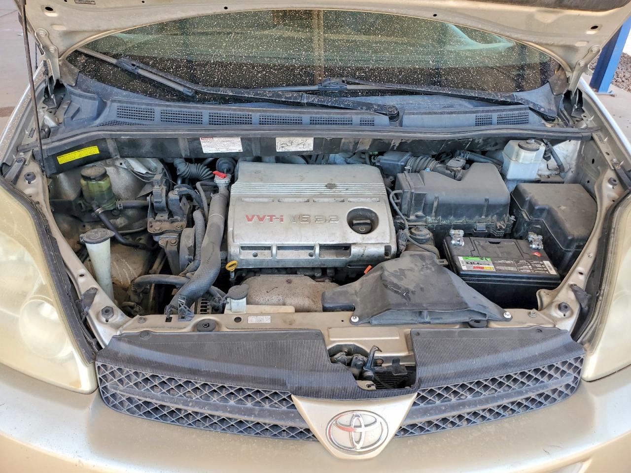 2005 Toyota Sienna Le 8 Passenger Silver vin: 5TDZA23C35S285982