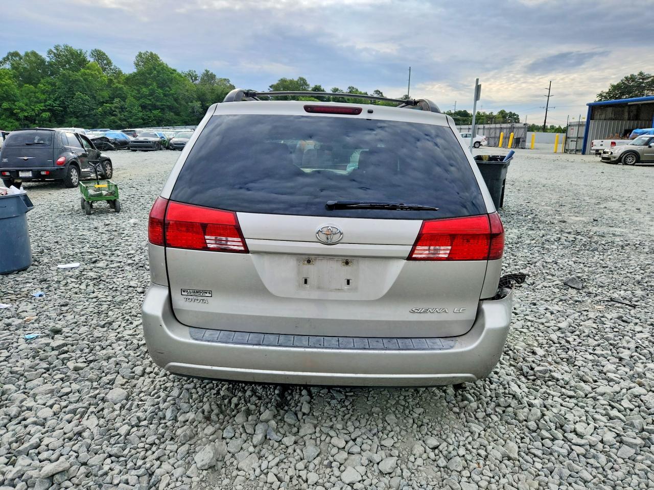 2005 Toyota Sienna Le 7 Passenger Silver vin: 5TDZA23C35S304563