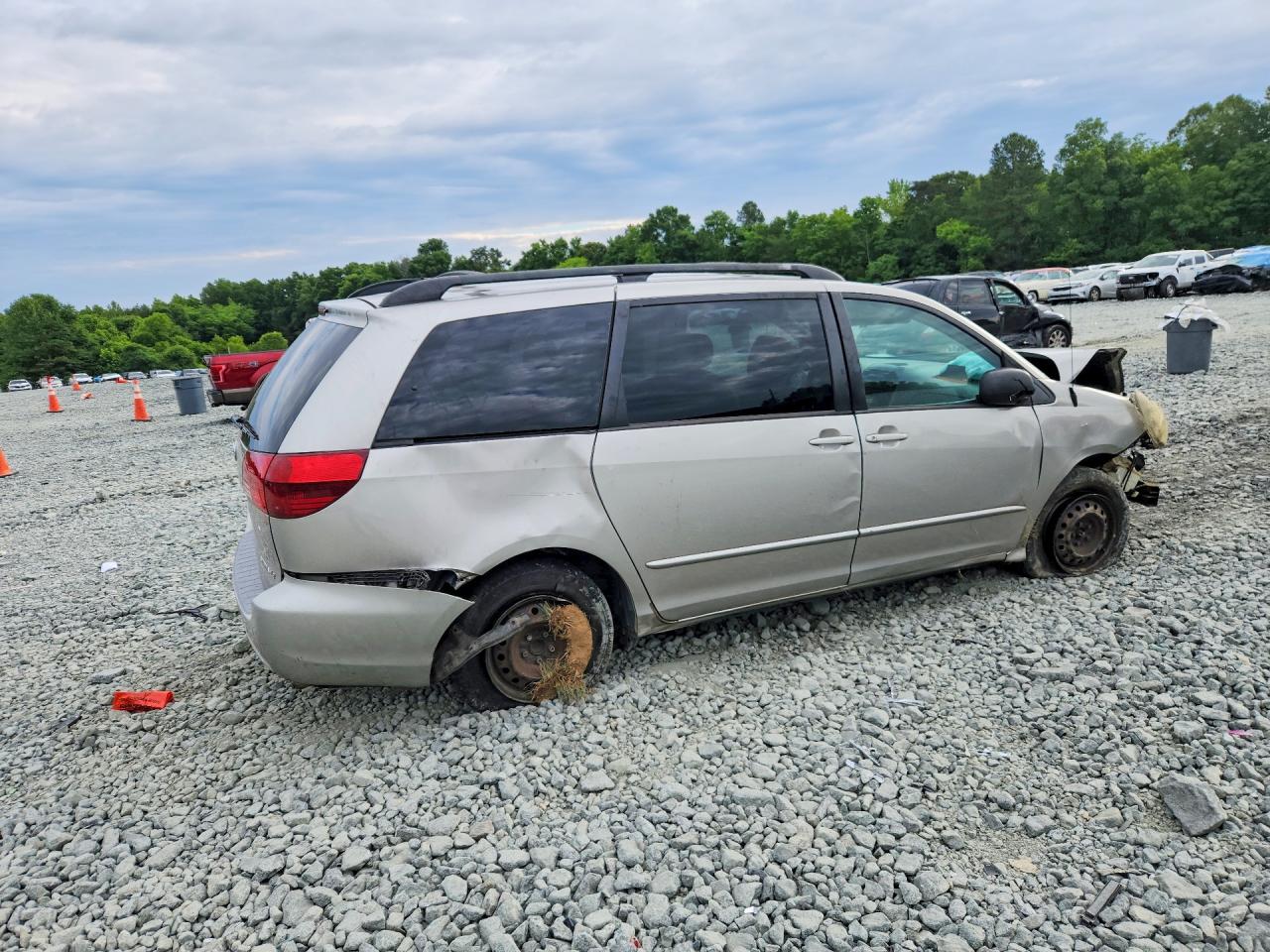 2005 Toyota Sienna Le 7 Passenger Silver vin: 5TDZA23C35S304563