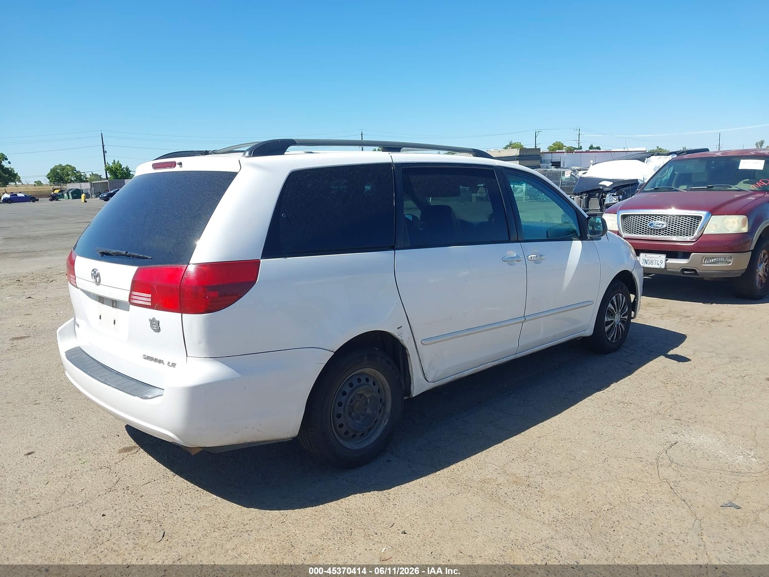 2005 Toyota Sienna Le Белый vin: 5TDZA23C35S336428
