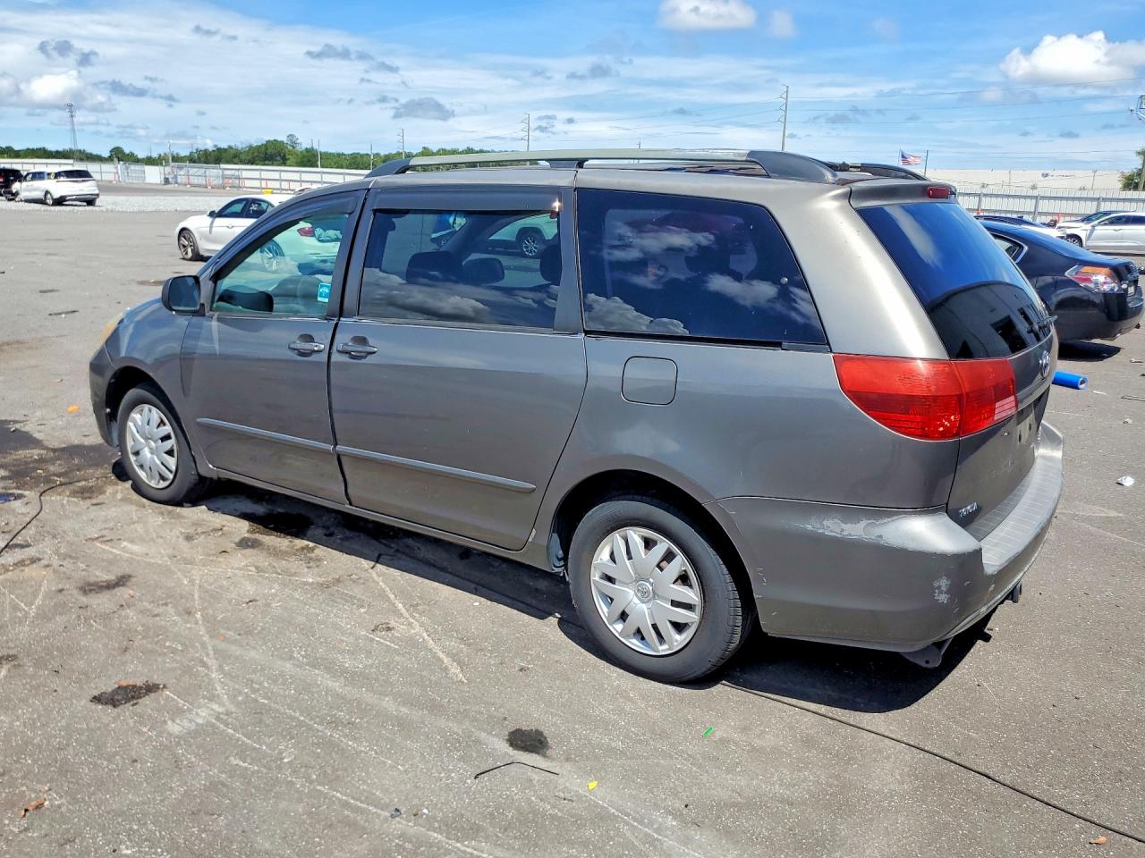 2005 Toyota Sienna Le 7 Passenger Серый vin: 5TDZA23C35S341385
