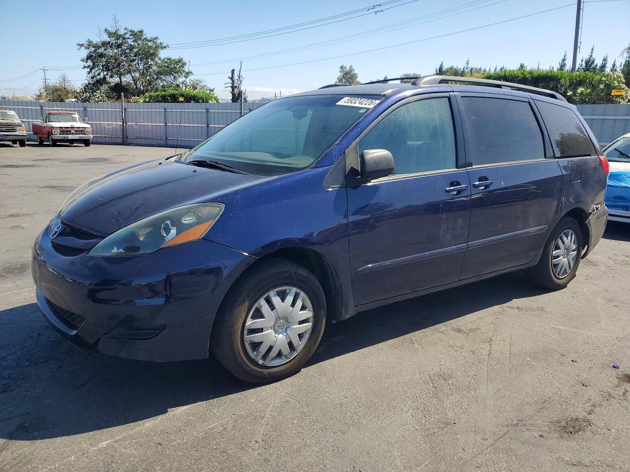 2006 Toyota Sienna Le 7 Passenger Blue vin: 5TDZA23C36S409931