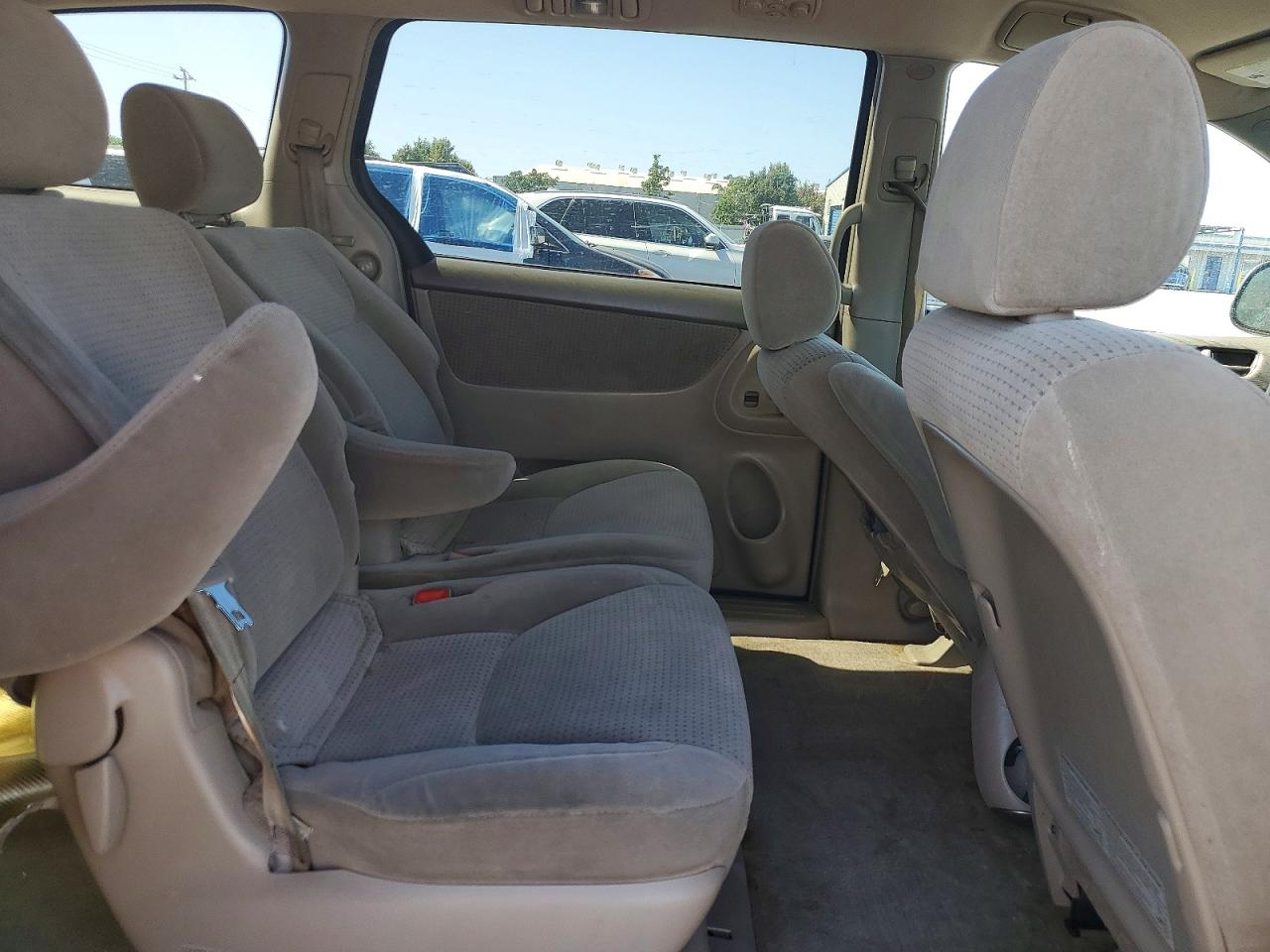 2006 Toyota Sienna Le 7 Passenger Синий vin: 5TDZA23C36S409931