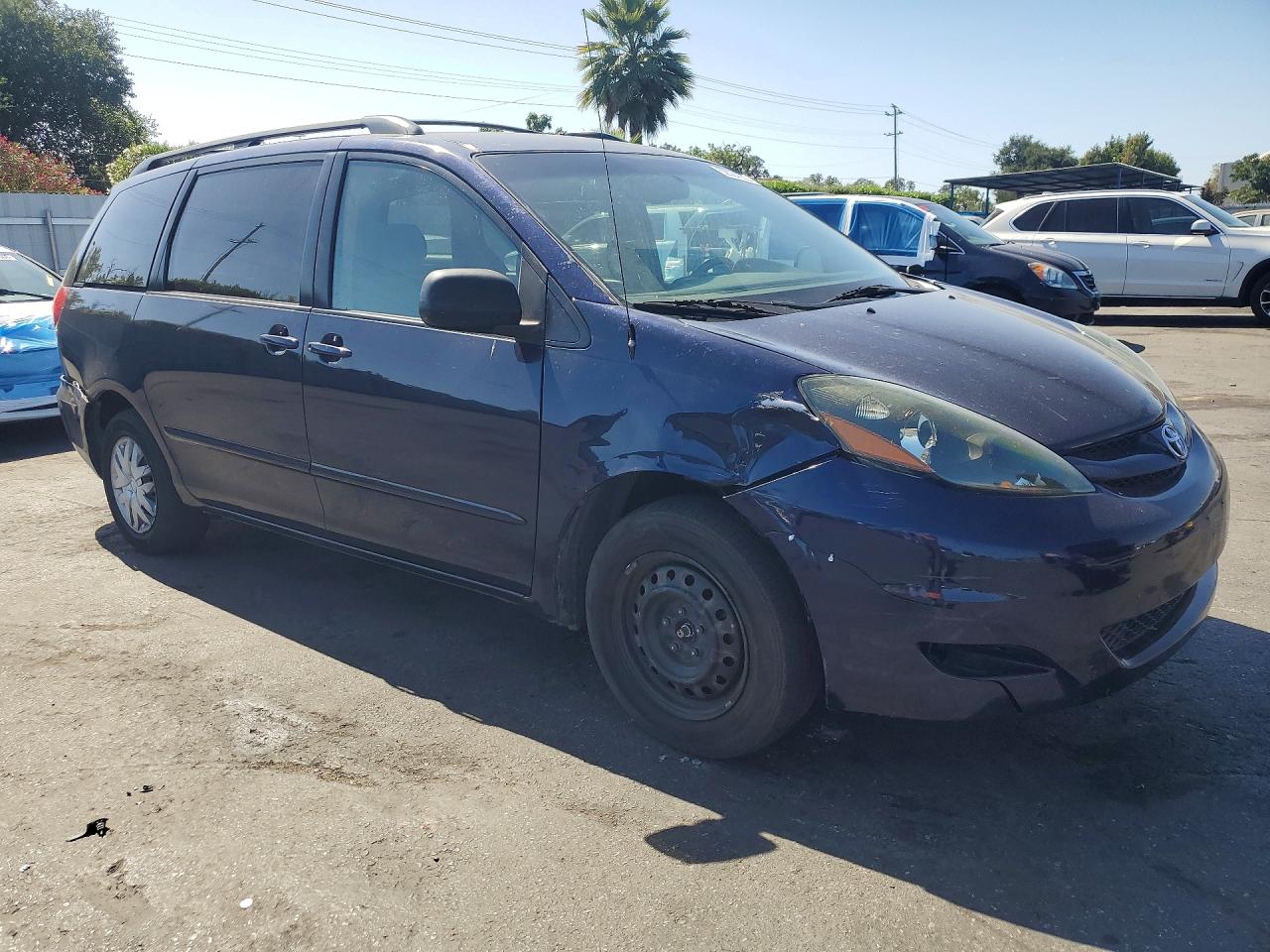 2006 Toyota Sienna Le 7 Passenger Синий vin: 5TDZA23C36S409931