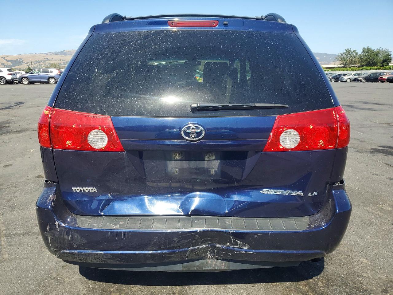 2006 Toyota Sienna Le 7 Passenger Синий vin: 5TDZA23C36S409931