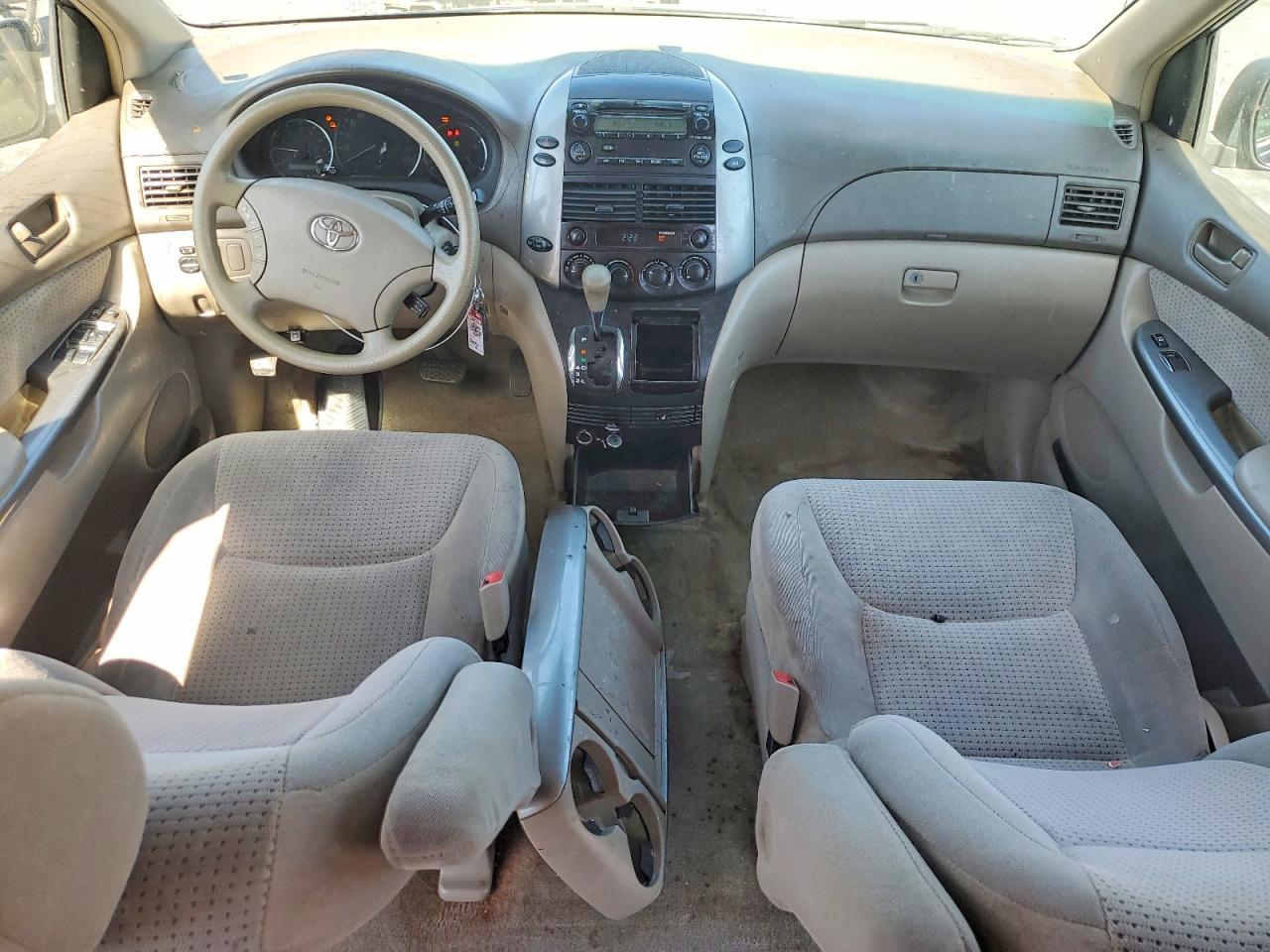 2006 Toyota Sienna Le 7 Passenger Синий vin: 5TDZA23C36S409931