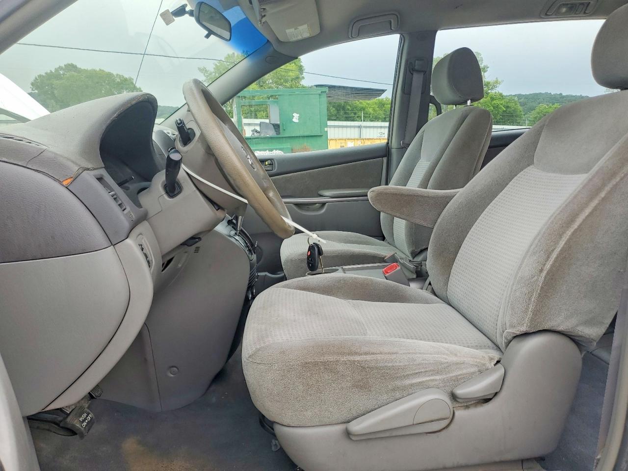 2006 Toyota Sienna Ce 7 Passenger Белый vin: 5TDZA23C36S442413