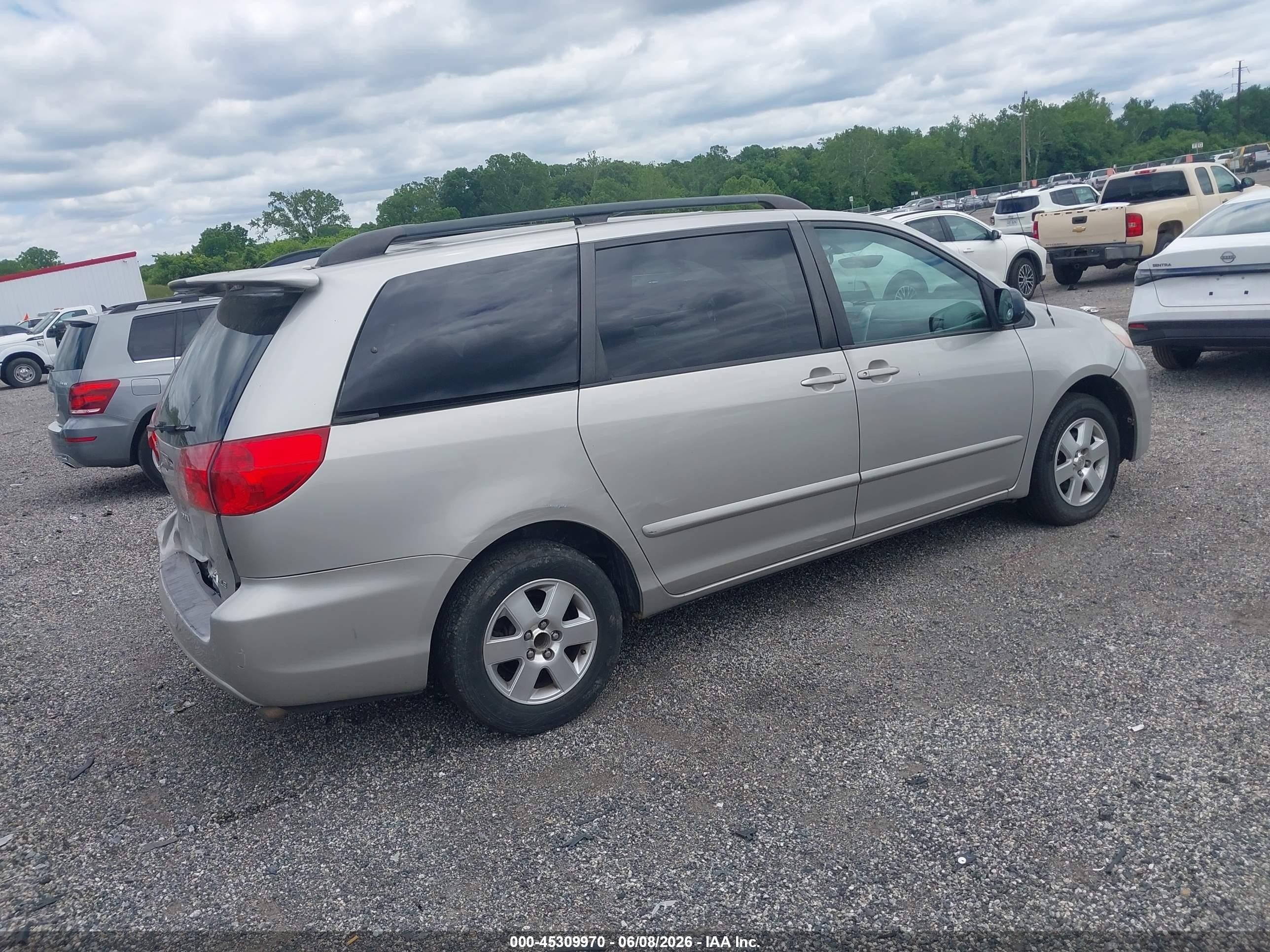 2006 Toyota Sienna Le Silver vin: 5TDZA23C36S474178