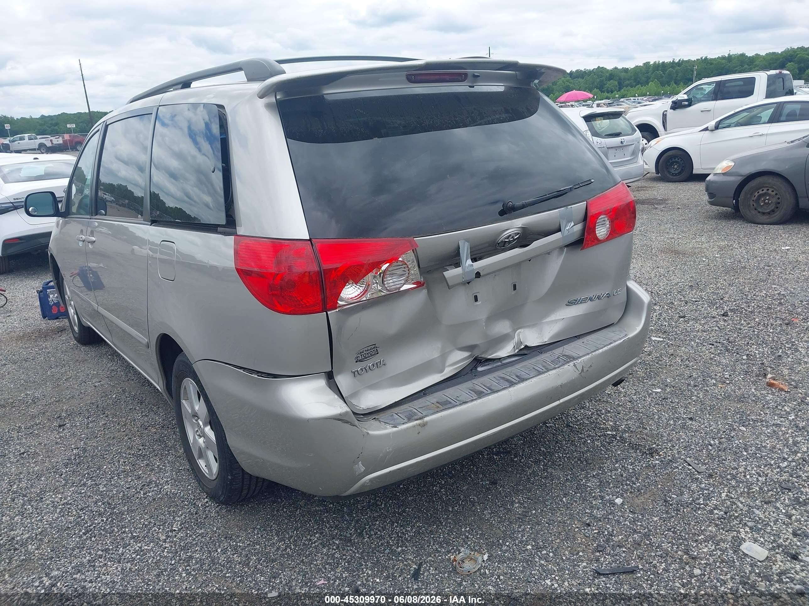 2006 Toyota Sienna Le Silver vin: 5TDZA23C36S474178