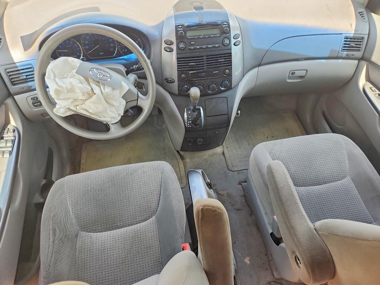 2006 Toyota Sienna Le 7 Passenger Белый vin: 5TDZA23C36S477260