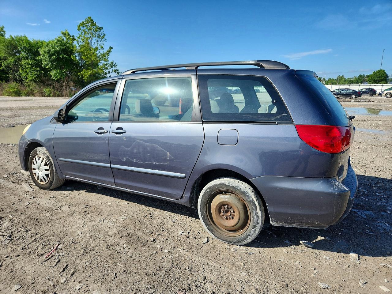 2006 Toyota Sienna Ce 7 Passenger Blue vin: 5TDZA23C36S509446