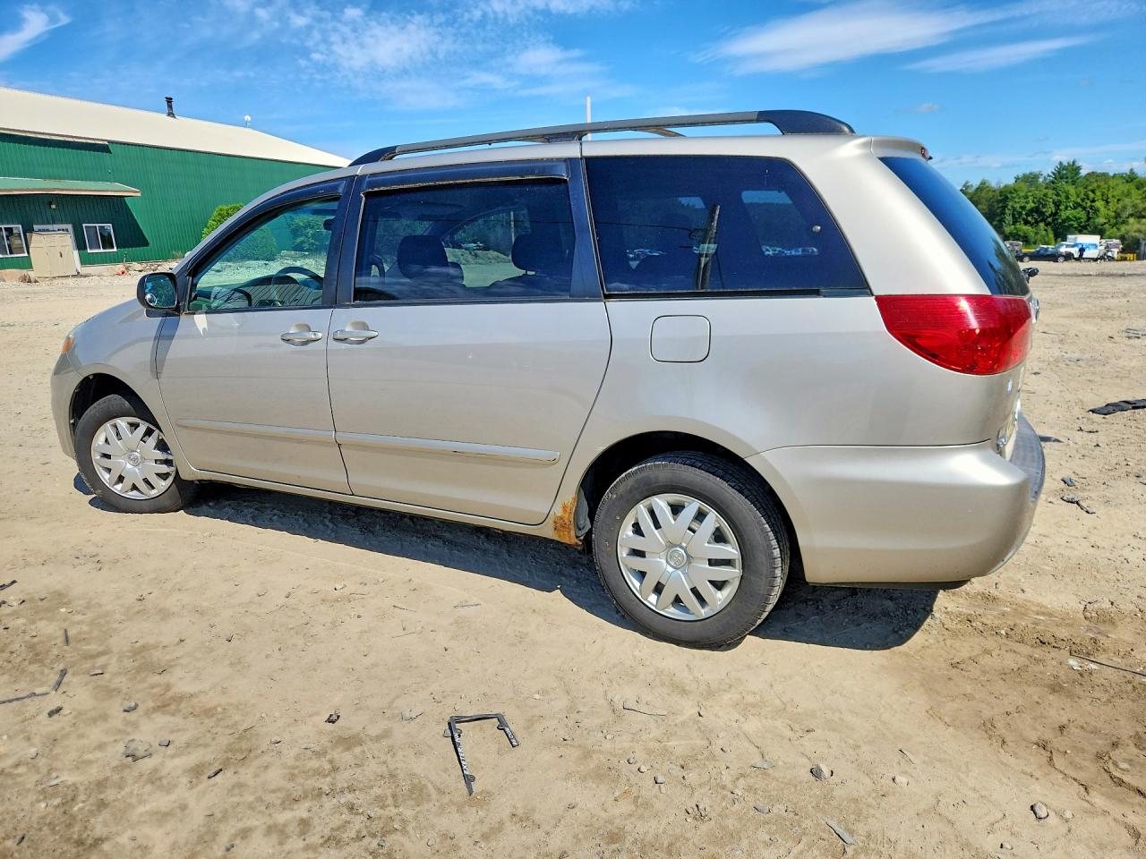 2006 Toyota Sienna Le 7 Passenger Silver vin: 5TDZA23C36S514517