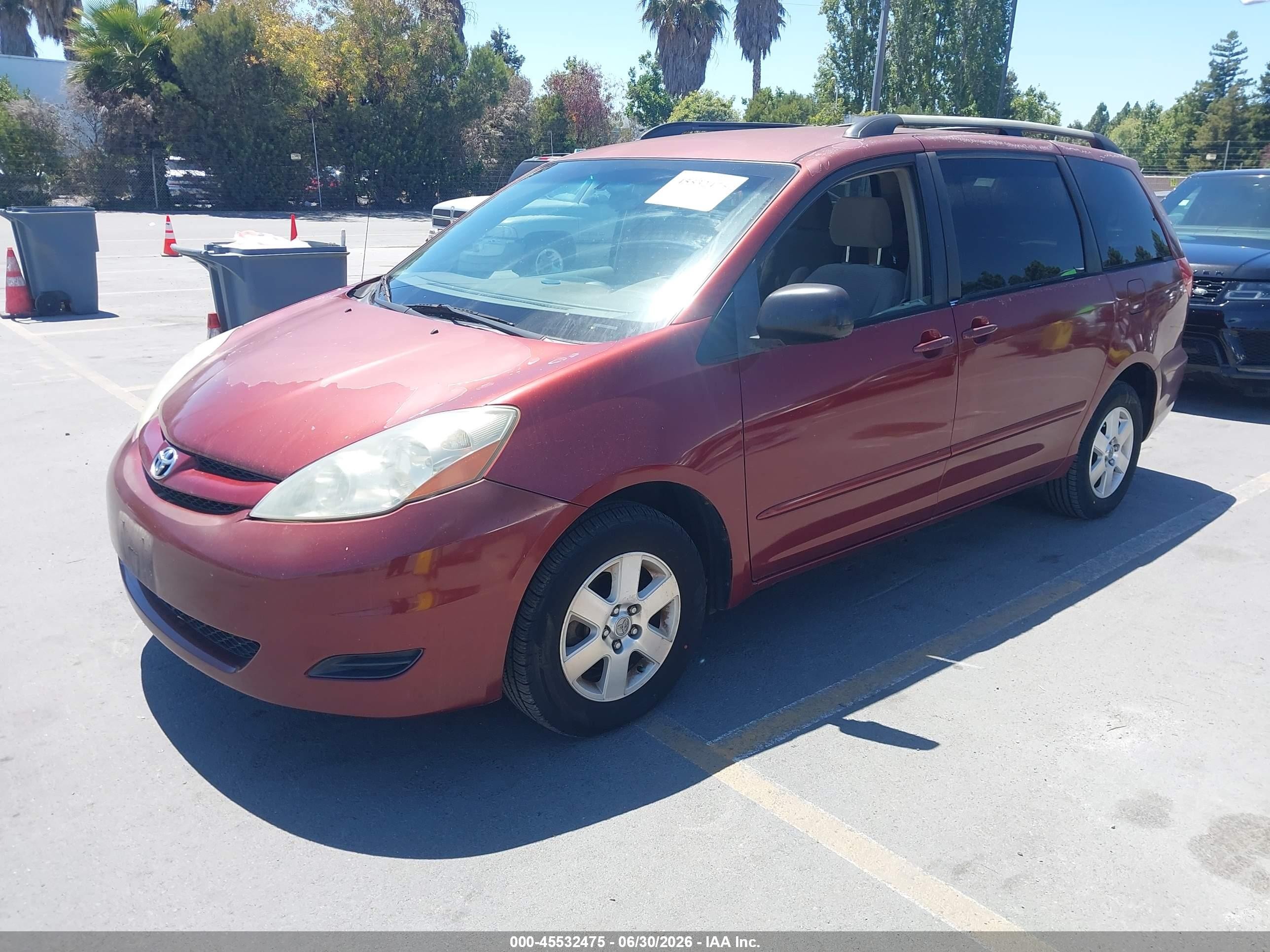 2006 Toyota Sienna Le Maroon vin: 5TDZA23C36S533052